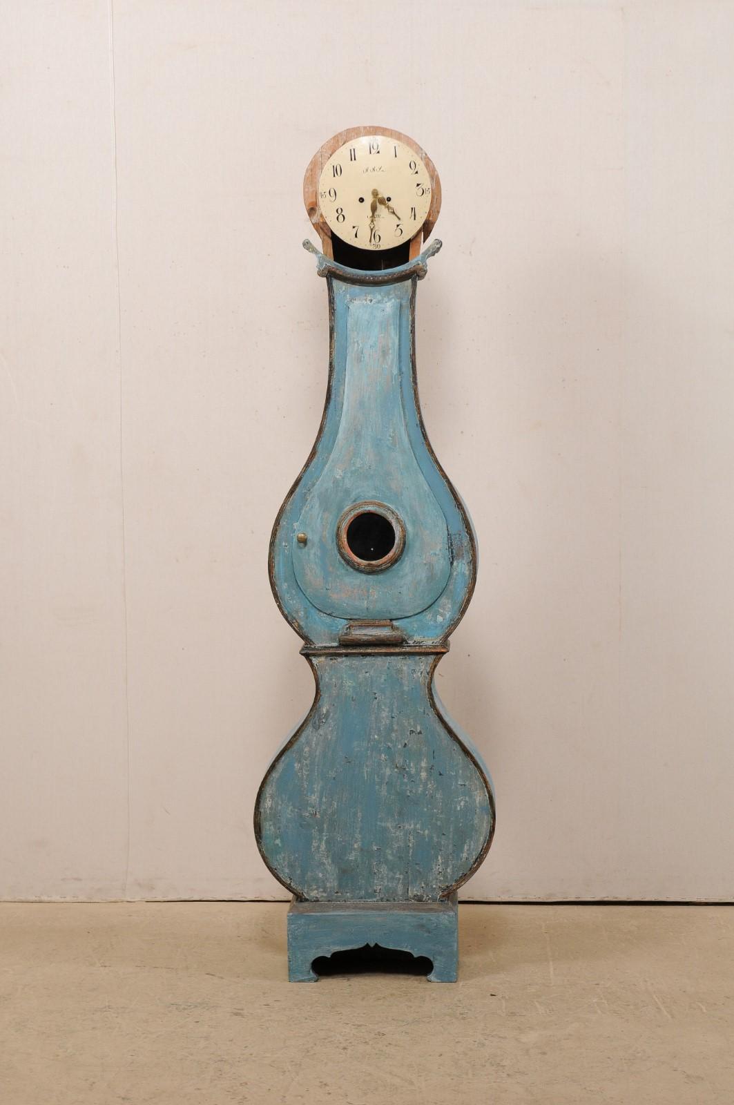 Wood Swedish Beautiful Blue & Curvy-Shaped Fryksdahl Grandfather Clock, 19th Century