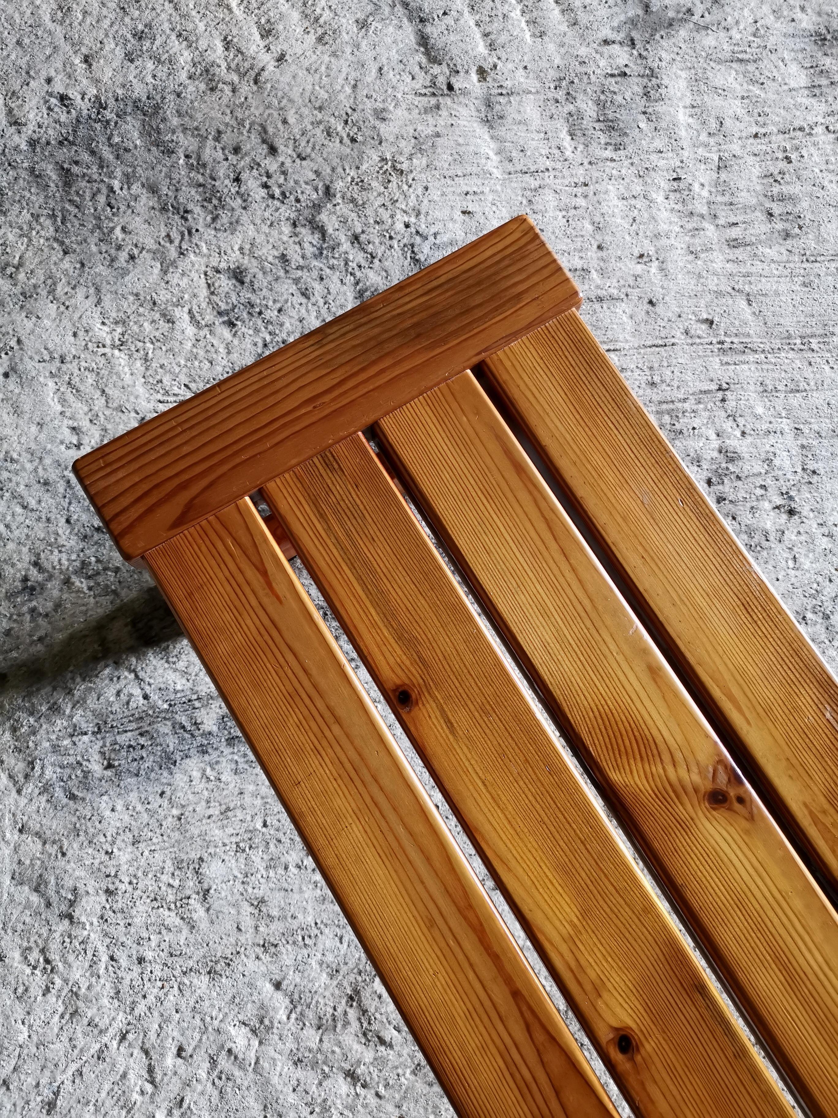 Banc/table basse suédois en pin de l'Oregon massif. À la manière de Sven Larsson, années 1960 en vente 1