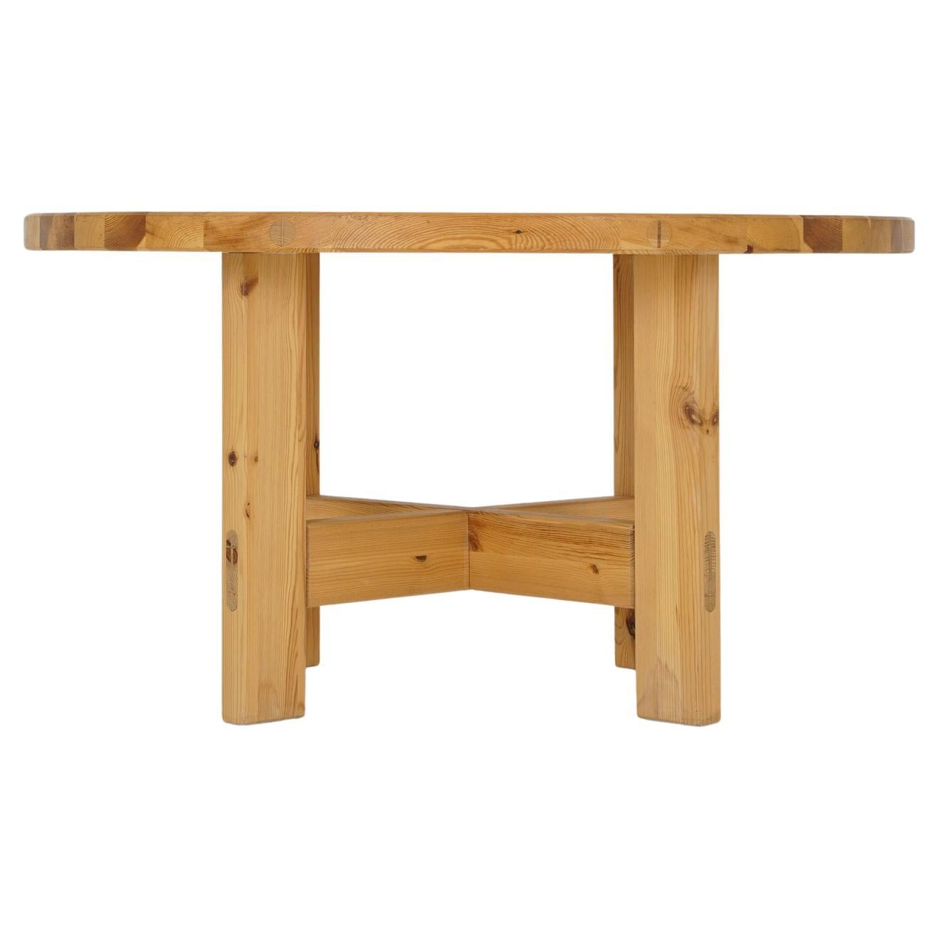 Swedish Dining Table in Pine by Roland Wilhelmsson For Sale