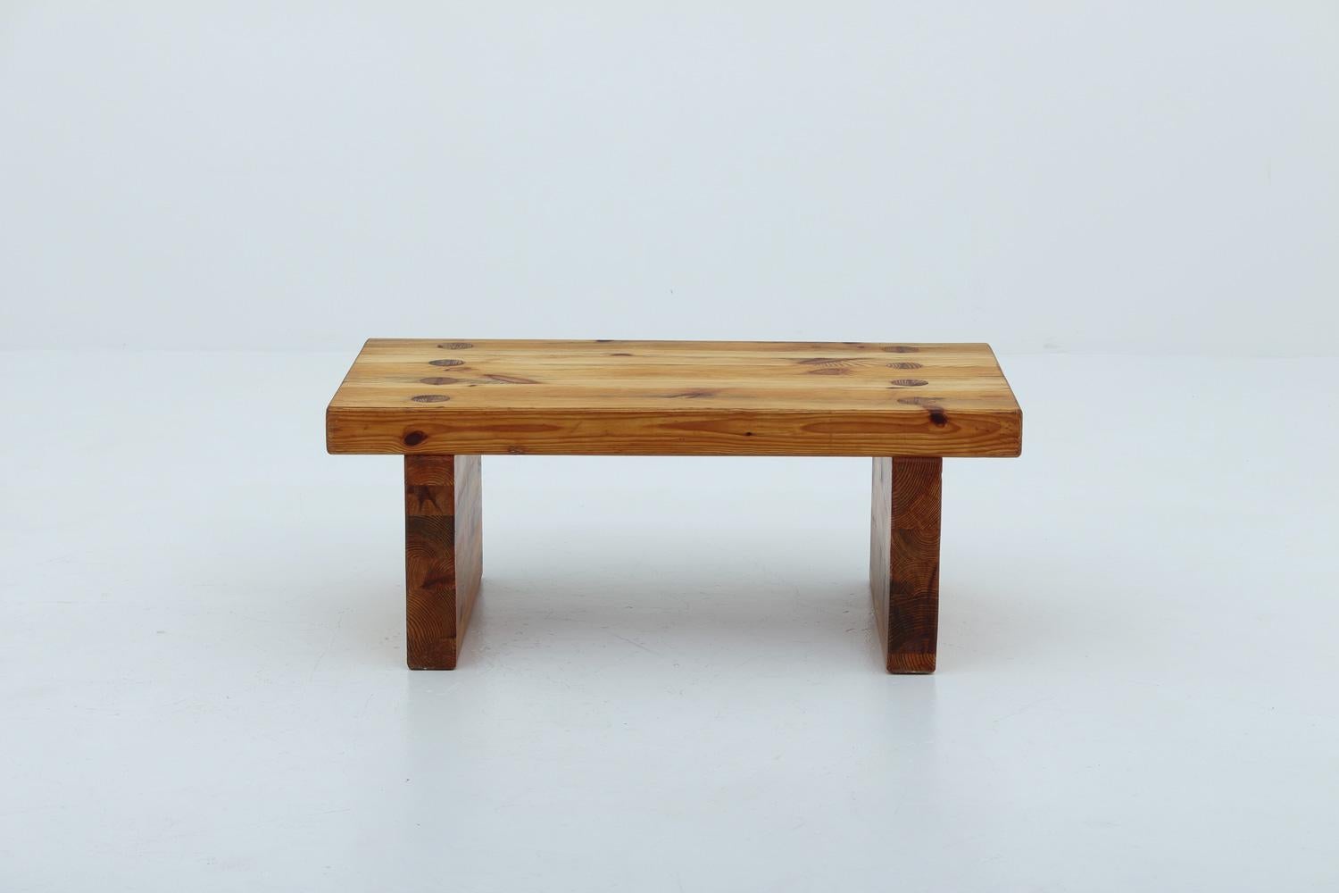 Swedish Bench or Side Table in Pine by Sven Larsson In Good Condition For Sale In Karlstad, SE