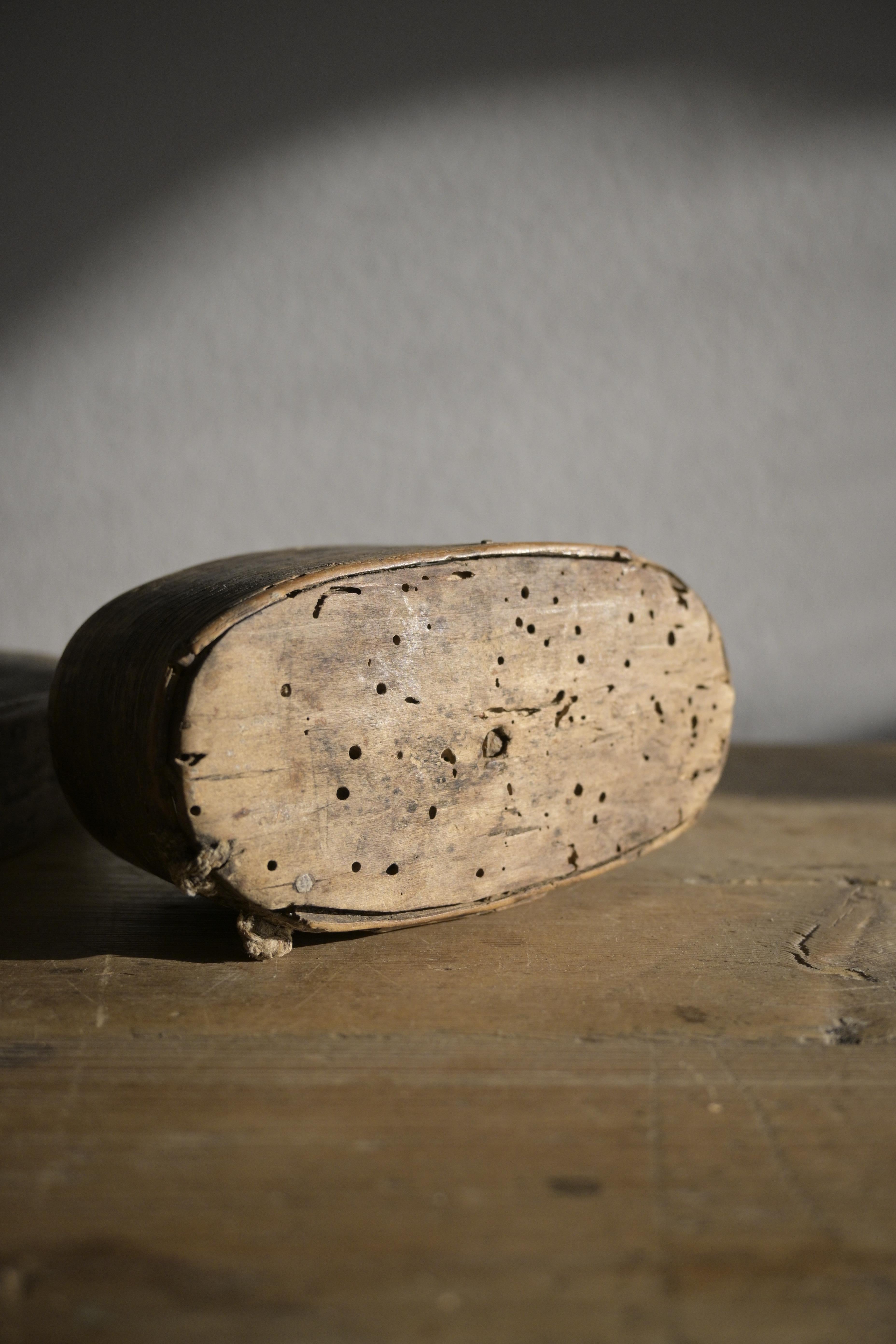 Caja sueca de madera curvada de abedul, ca 1790 en venta 2