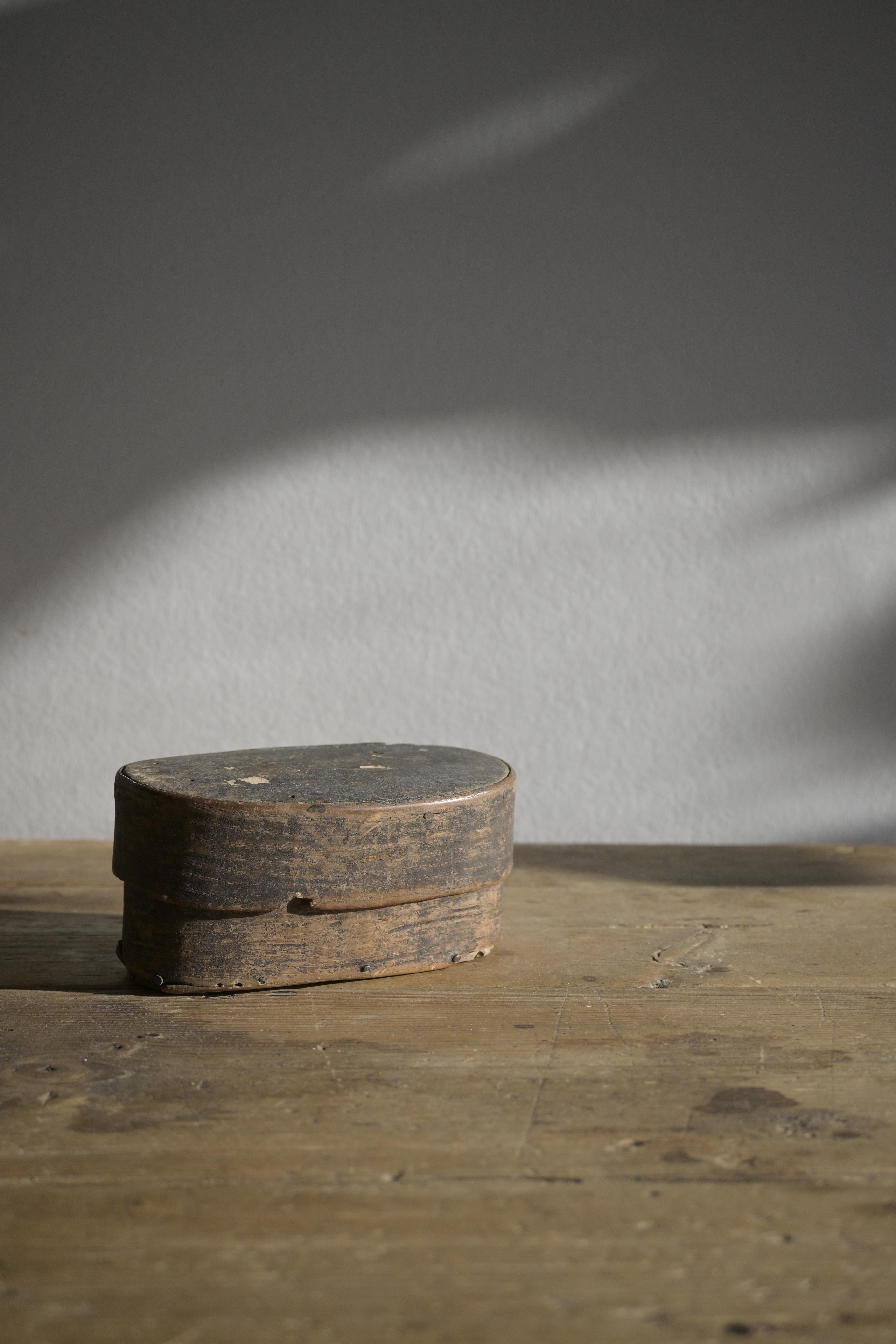 Caja sueca de madera curvada de abedul, ca 1790 Escandinavo moderno en venta