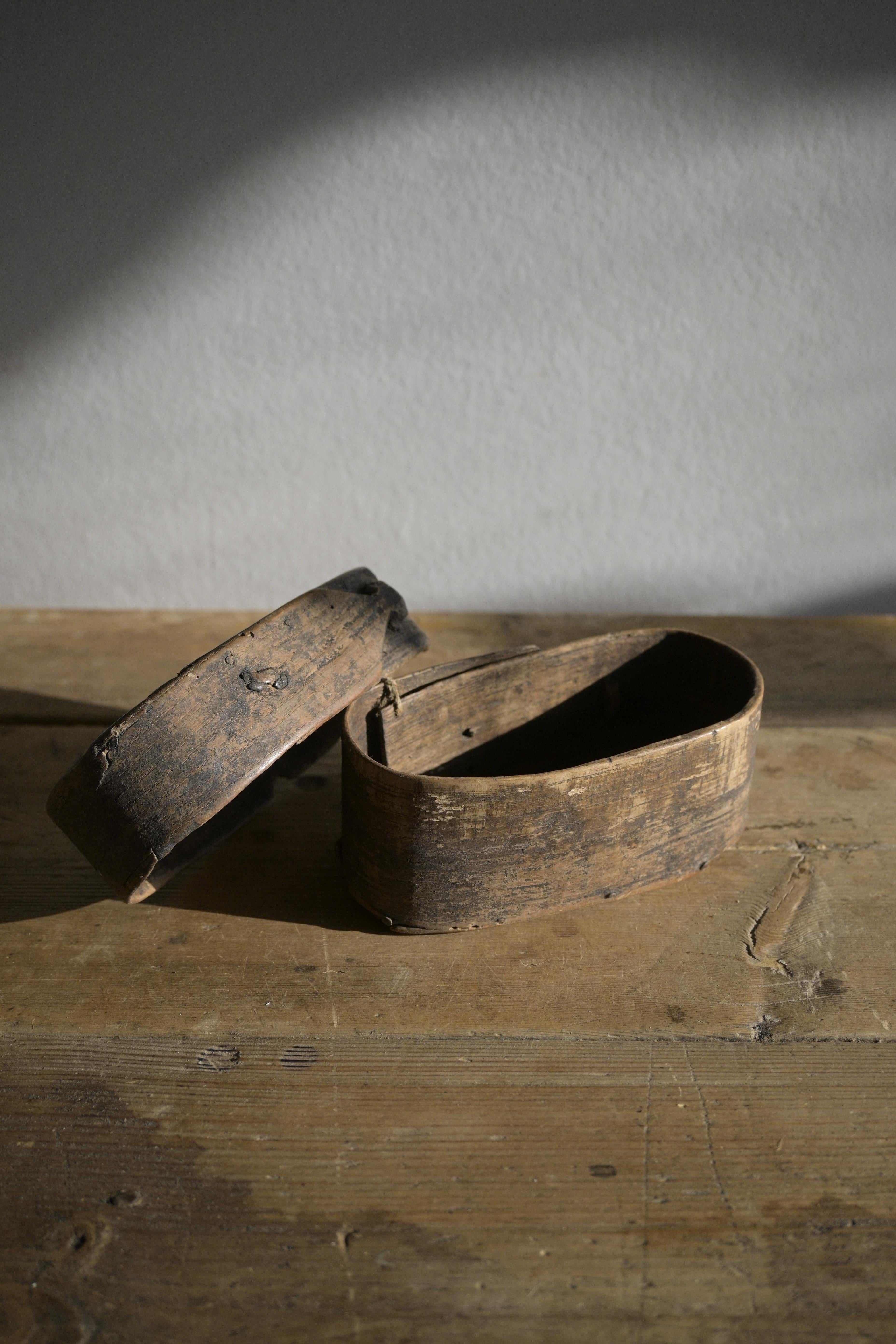 Caja sueca de madera curvada de abedul, ca 1790 en venta 1