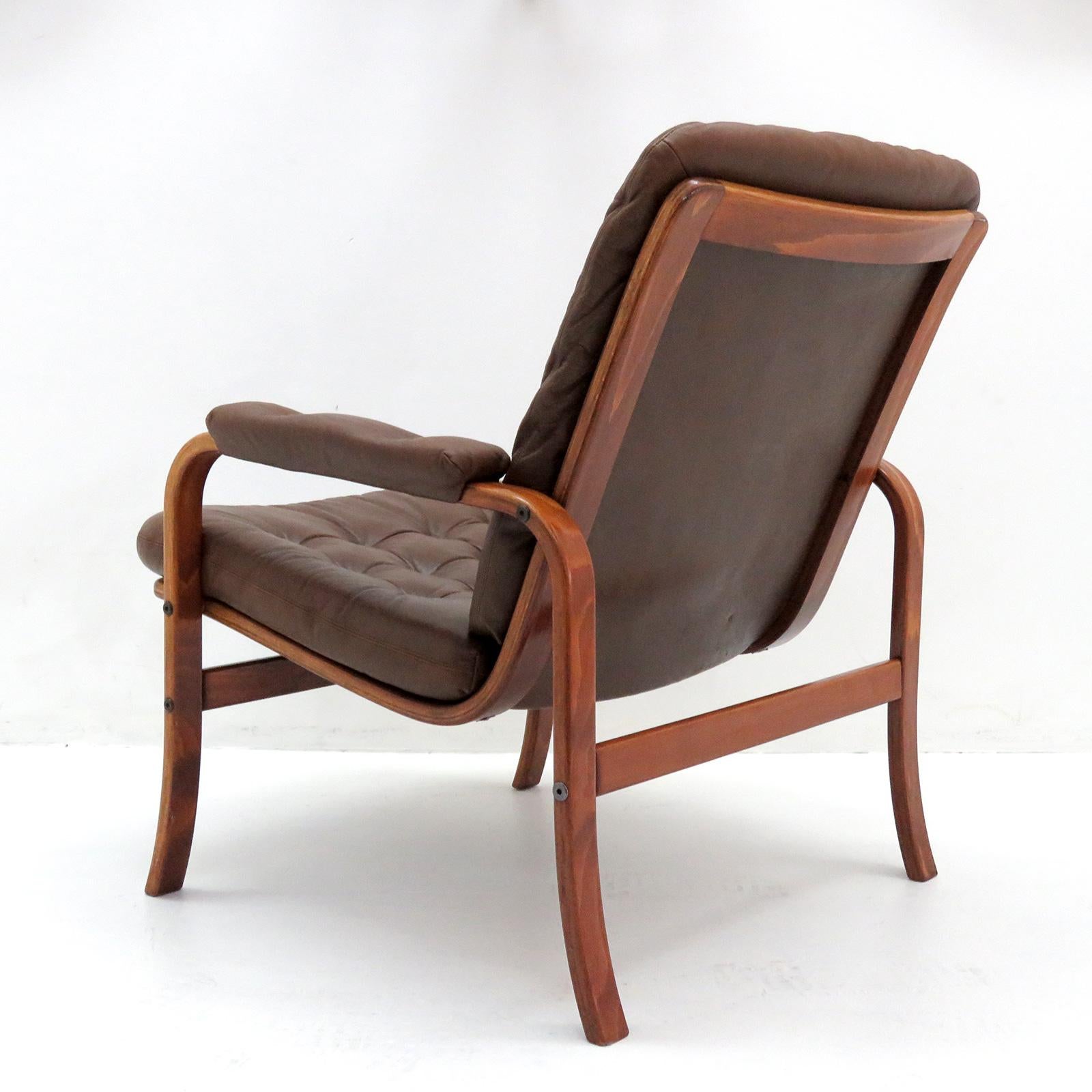 Scandinavian Modern Swedish Bentwood Leather Chairs by Göte Möbler Nässjö, 1950