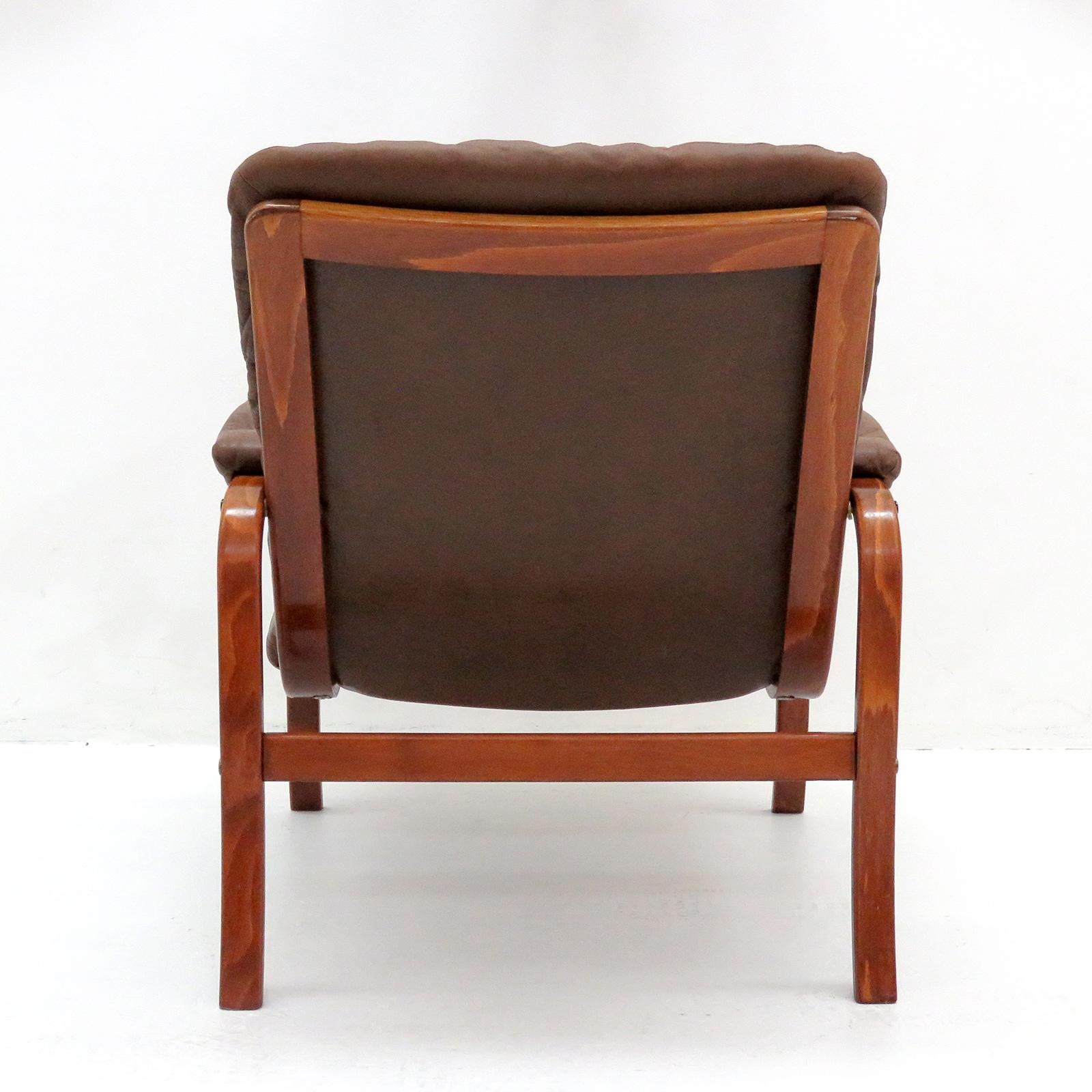 Swedish Bentwood Leather Chairs by Göte Möbler Nässjö, 1950 In Good Condition In Los Angeles, CA
