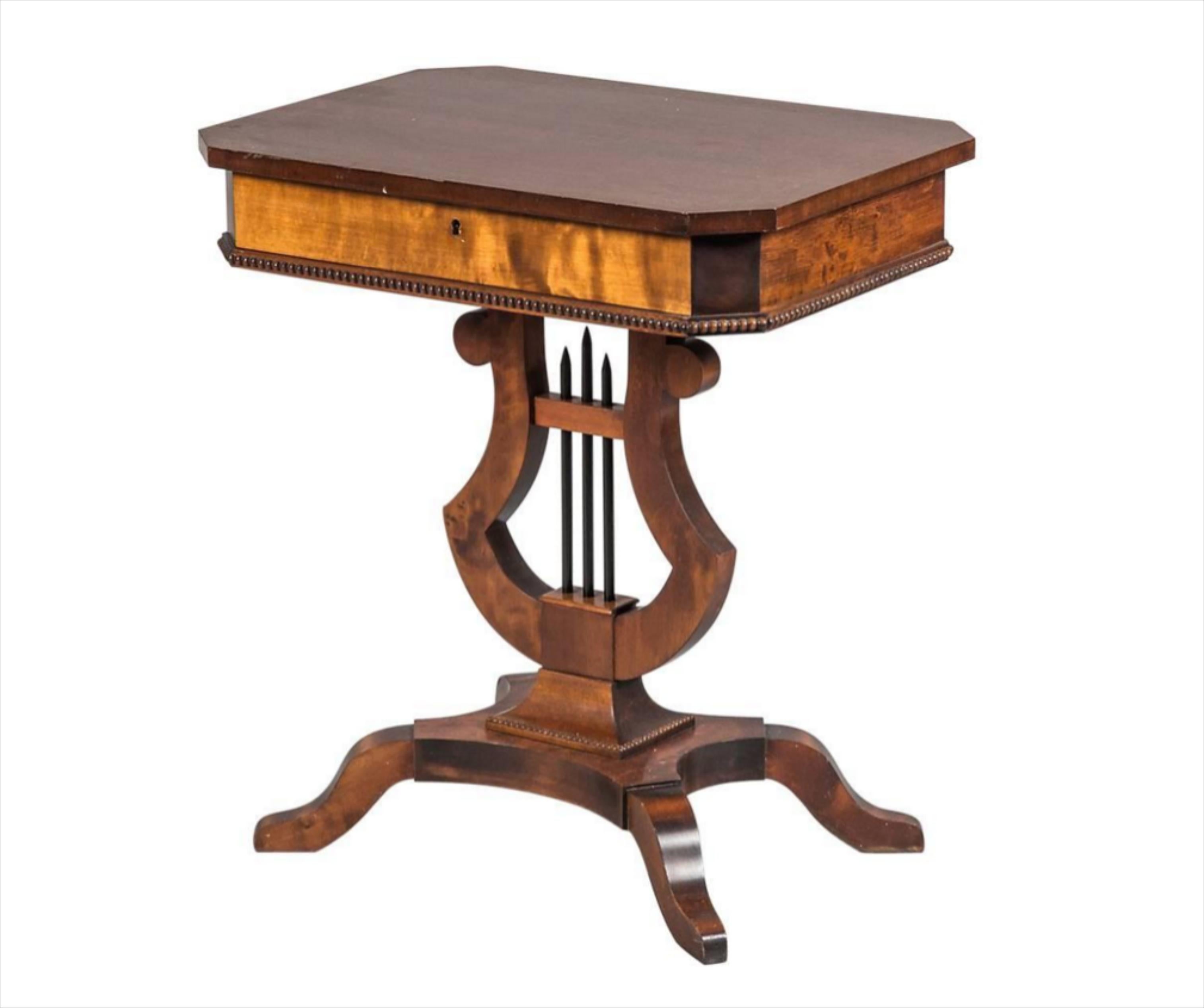 Poli Antique The Pedestal Table Biedermeier suédoise, polonaise française, 19e siècle  en vente