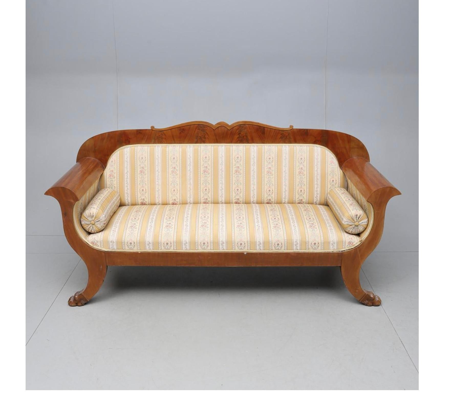Sofá Sueco Biedermeier Antiguo Sofá Imperio S. XIX 3-4 Asiento Pies de León Pulido en venta