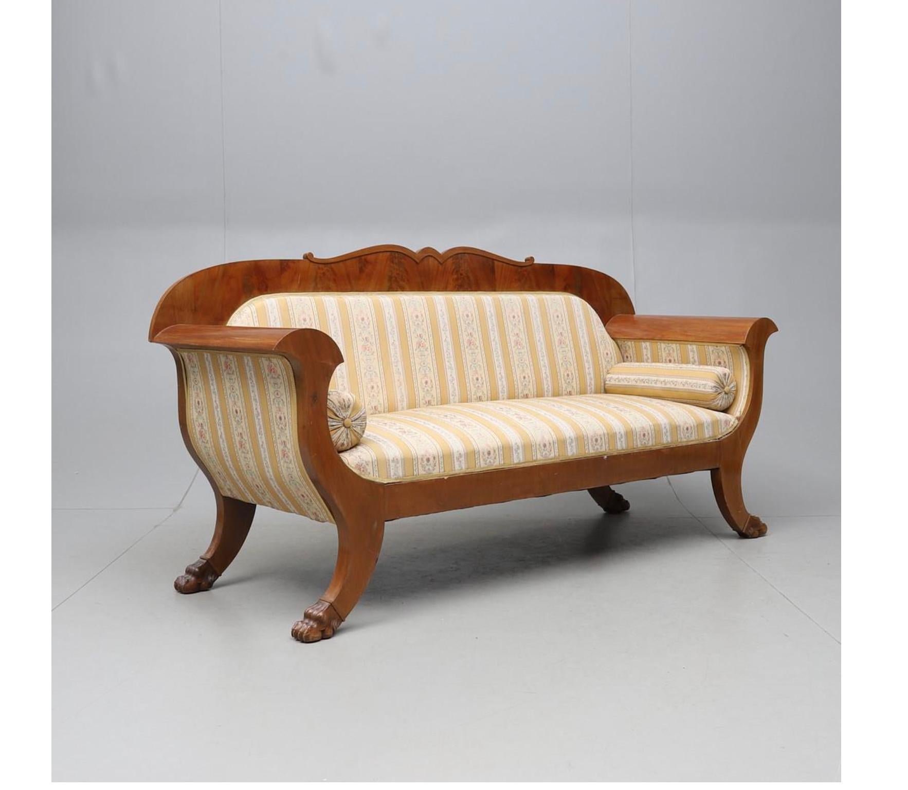 Sofá Sueco Biedermeier Antiguo Sofá Imperio S. XIX 3-4 Asiento Pies de León en Bueno estado para la venta en Lewes, England