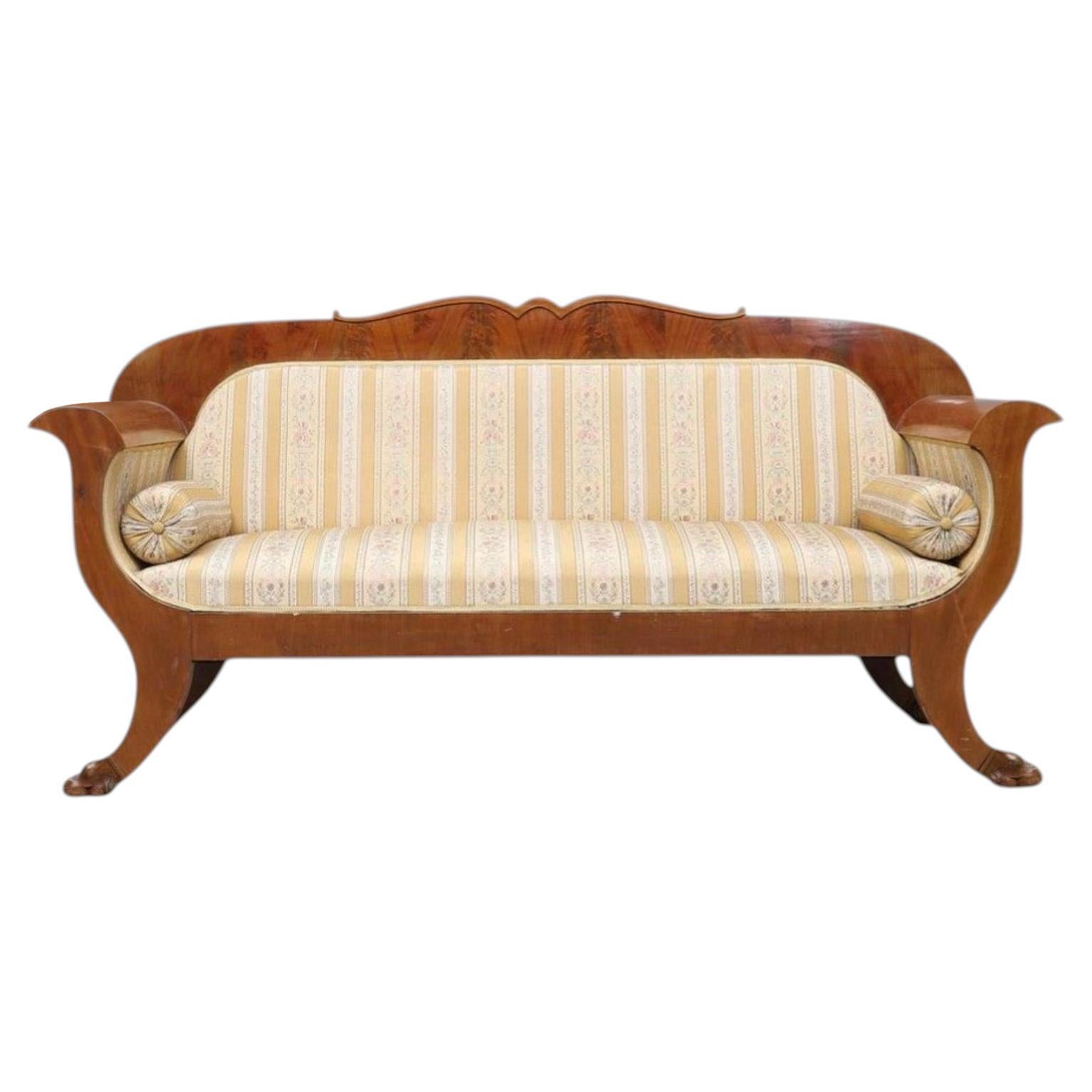 Canapé Biedermeier Antique Canapé Empire 19th C 3-4 Seat Lion Feet en vente