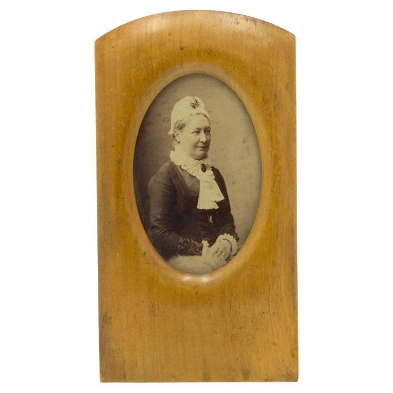 Swedish Biedermeier Birch Picture Frame in vendita