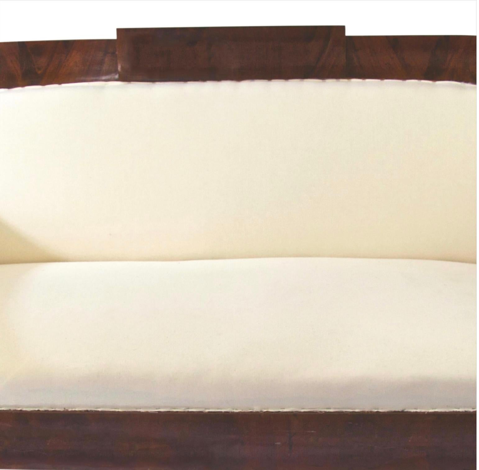 Suédois Fauteuil Biedermeier suédois sculpté à trois places Couch Settle Setee, fin des années 1800 A en vente