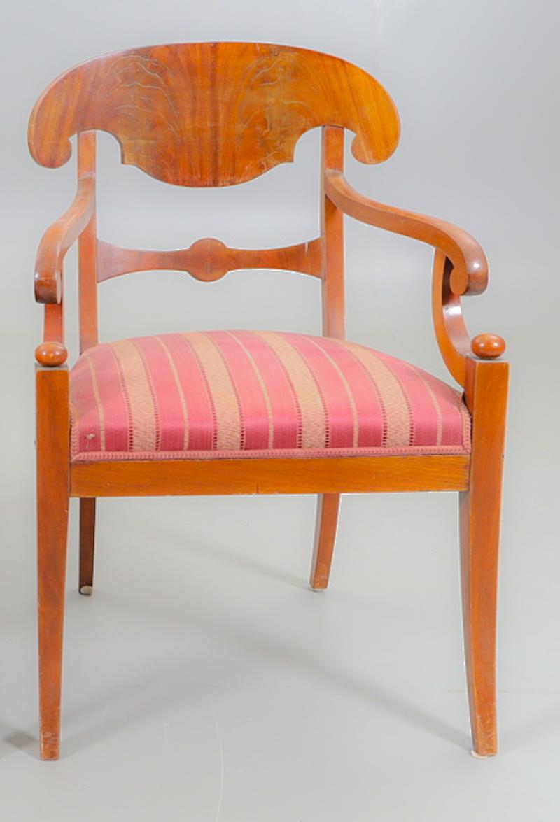 Swedish Biedermeier Carver Chairs Late 1800s Antique Honey Quilted Golden Birch In Good Condition In LONDON, GB