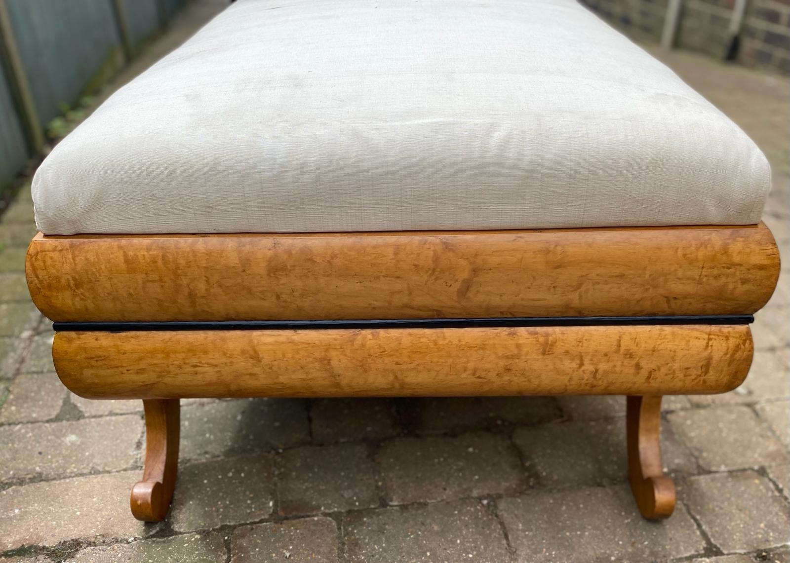 Schwedische Biedermeier Chaise Longue C.1860 Goldene Birke 190cm (Poliert)