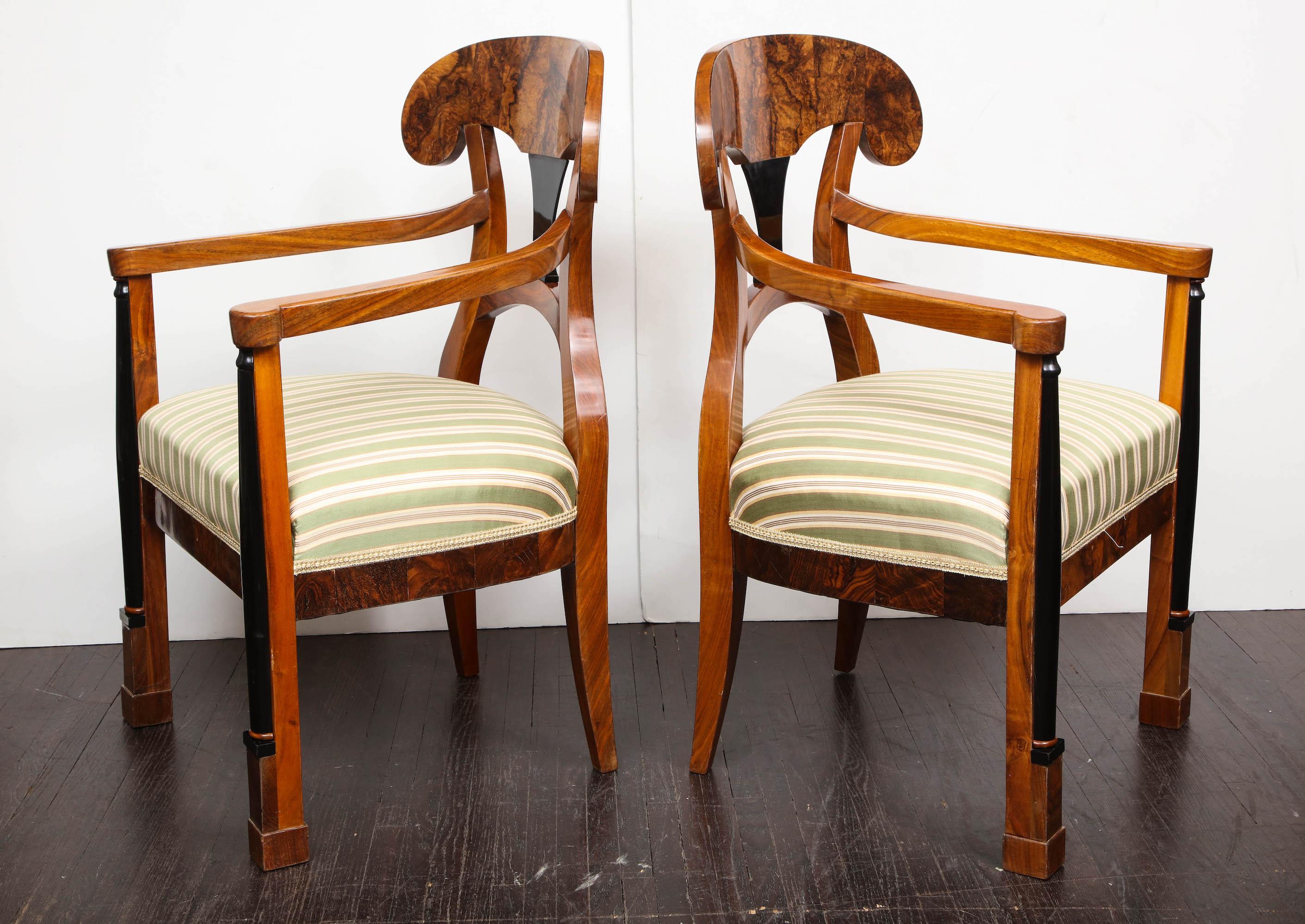 A Pair of Swedish Biedermeier Dining Armchairs In Good Condition In New York, NY