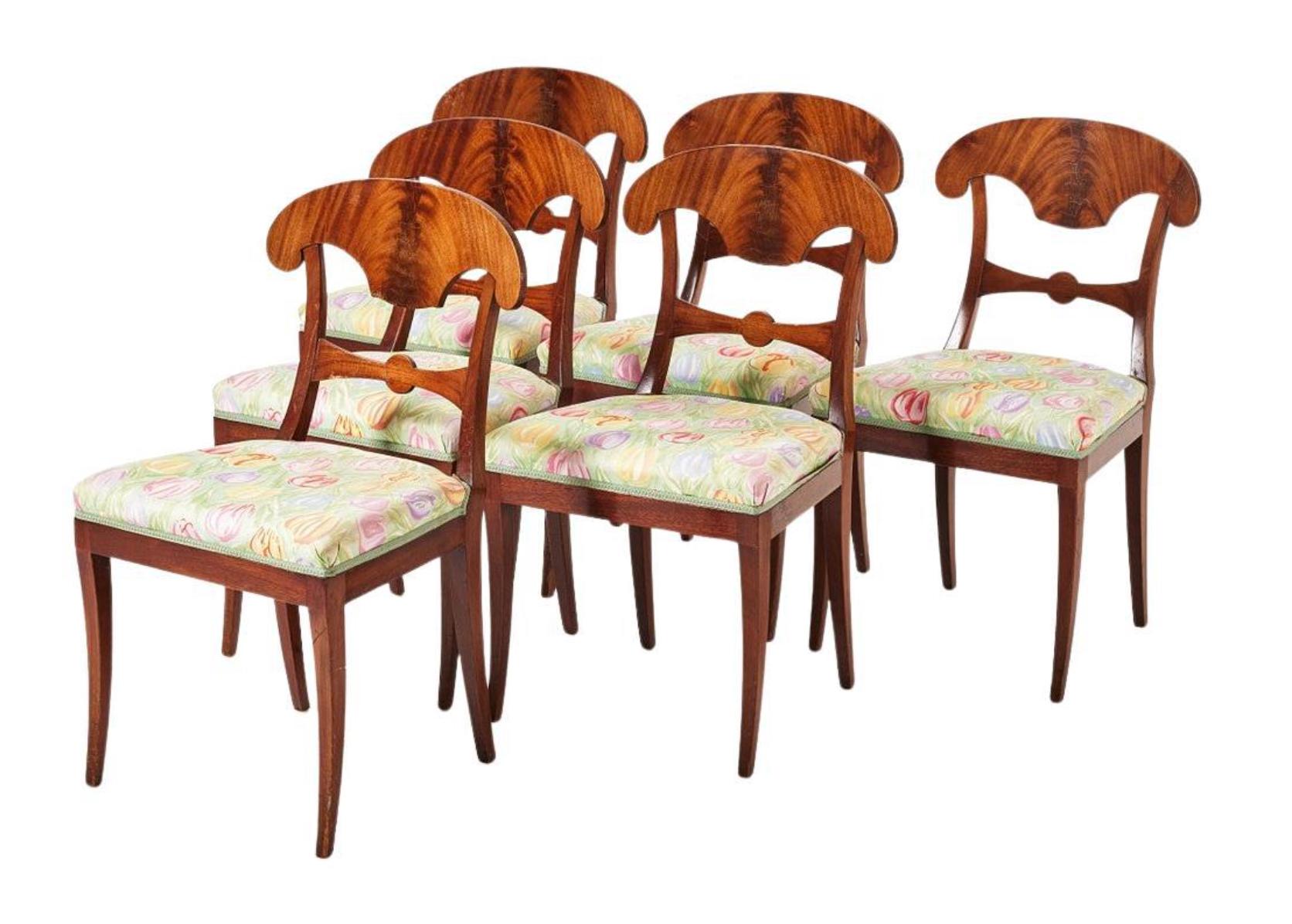 Svedese Set di 16 sedie da pranzo Biedermeier svedesi in betulla dorata 1800s in vendita