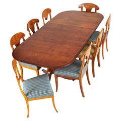 Juego mixto de 16 sillas de comedor Biedermeier suecas de abedul dorado Qulit flameado 1800s