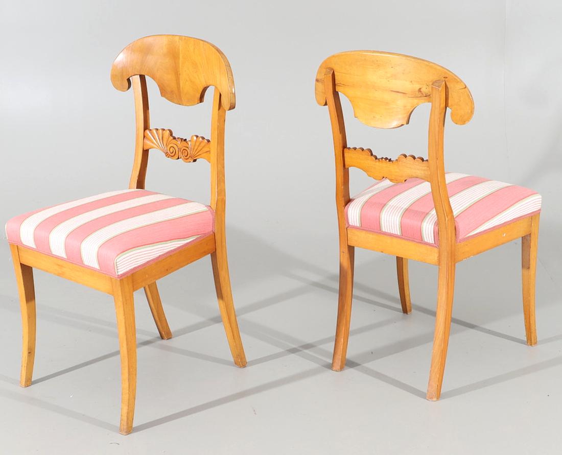 19th Century Swedish Biedermeier Dining Chairs Set of 12 Flame Golden Birch Honey Colour 1800