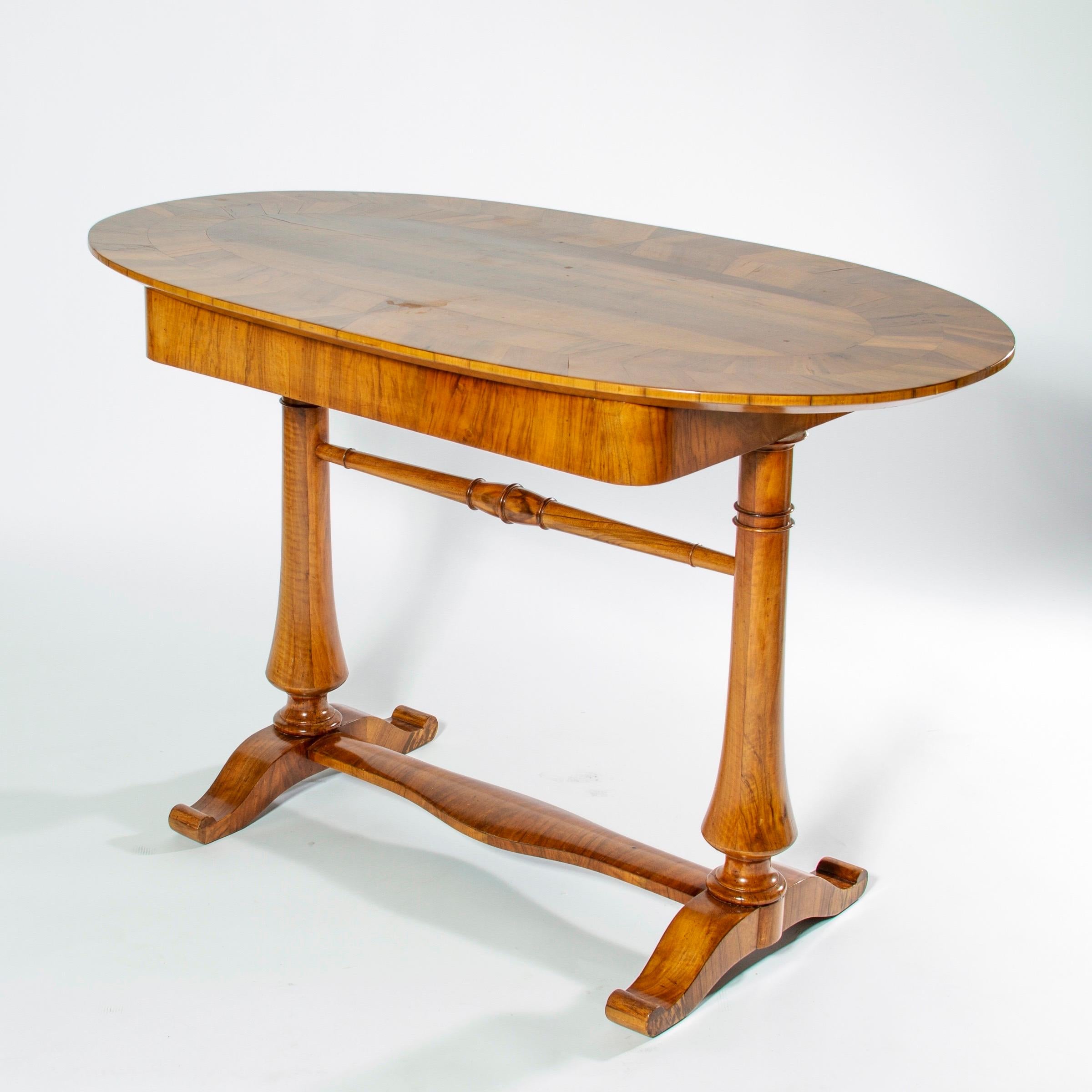 Swedish Biedermeier Oval Desk or Table with Drawer, 19th Century, Sweden  For Sale 2