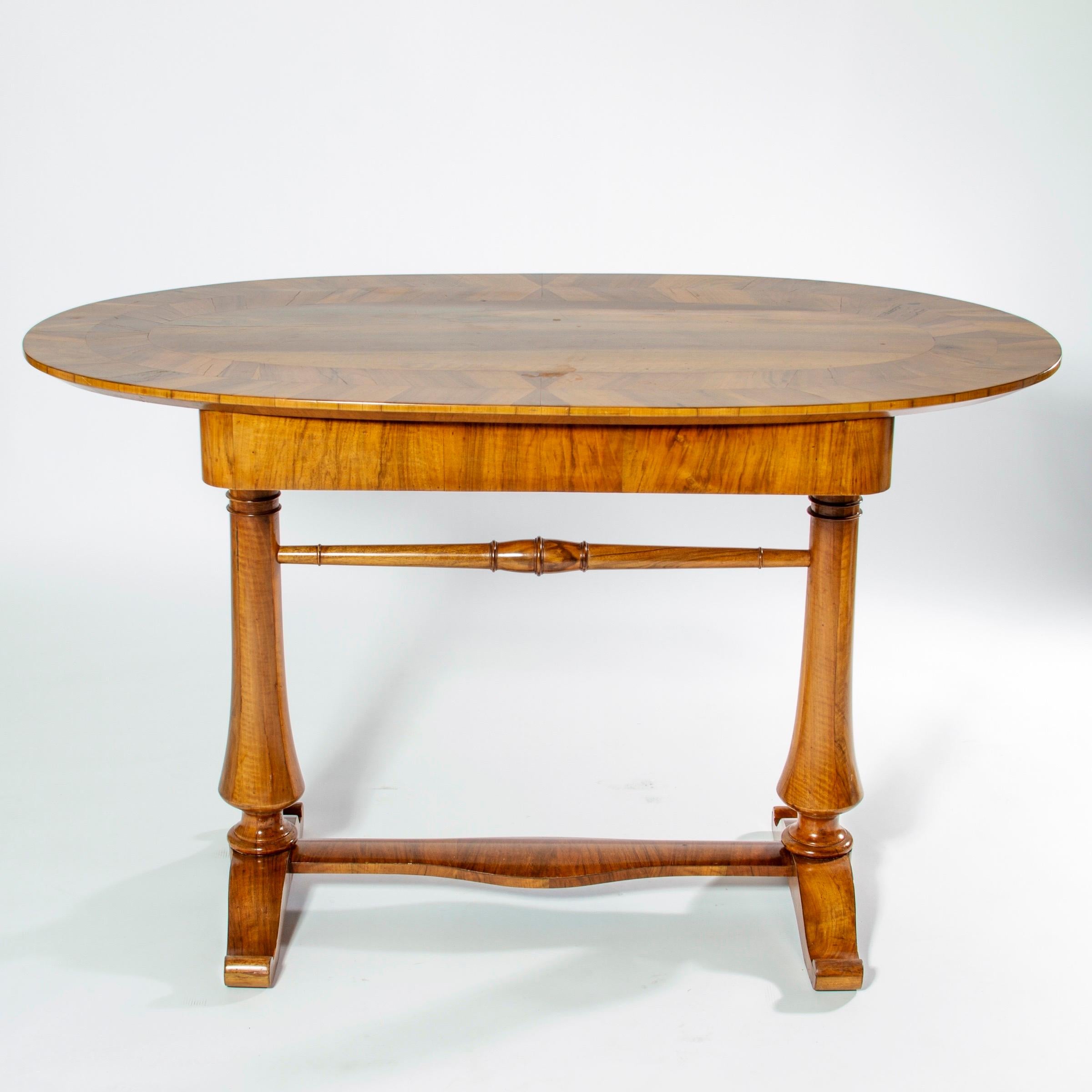 Swedish Biedermeier Oval Desk or Table with Drawer, 19th Century, Sweden  For Sale 3