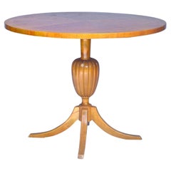 Swedish Biedermeier Round Table Tiger Stripe Golden Birch Honey, 19th Century A