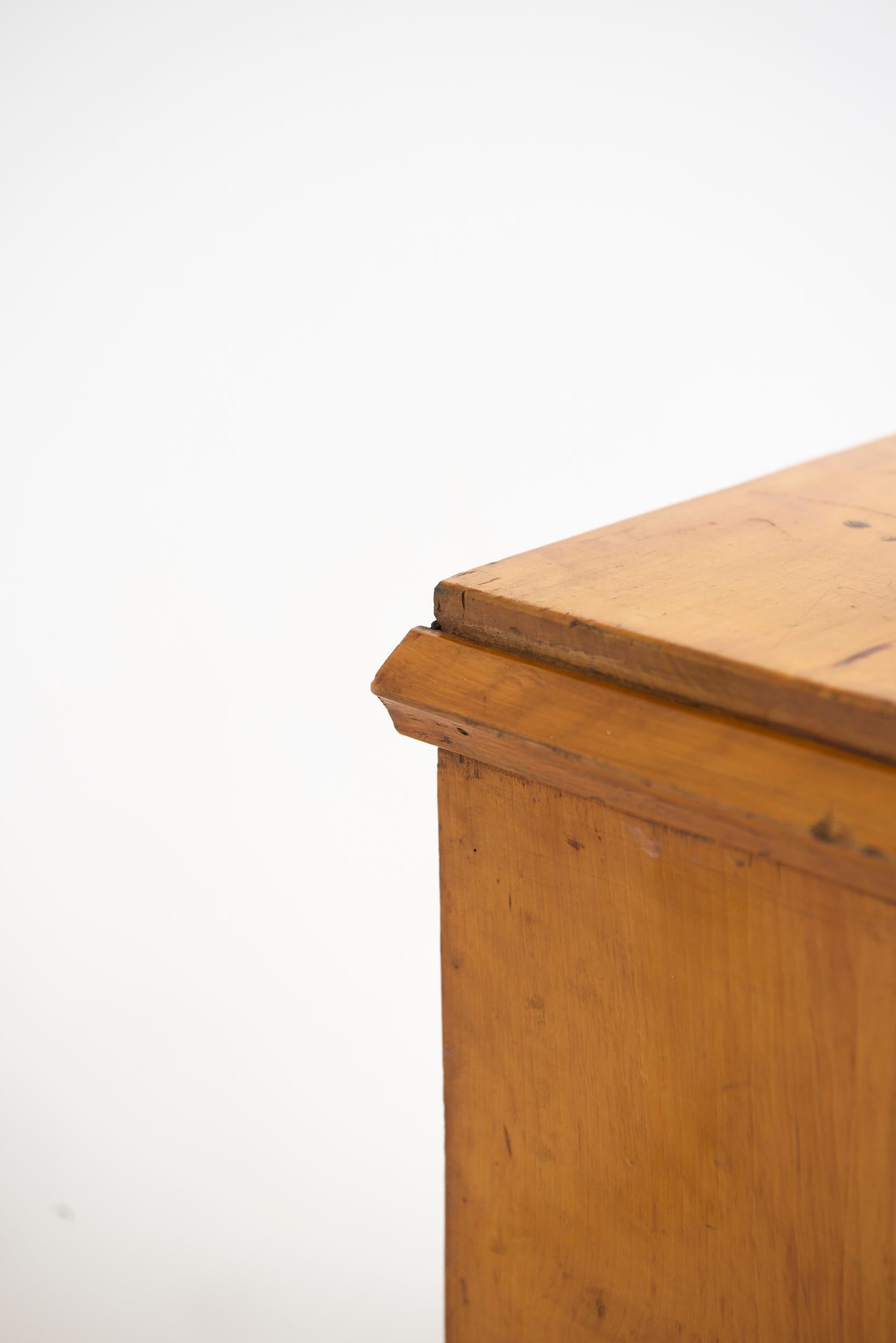 Swedish Birch Chest of Drawers For Sale 7