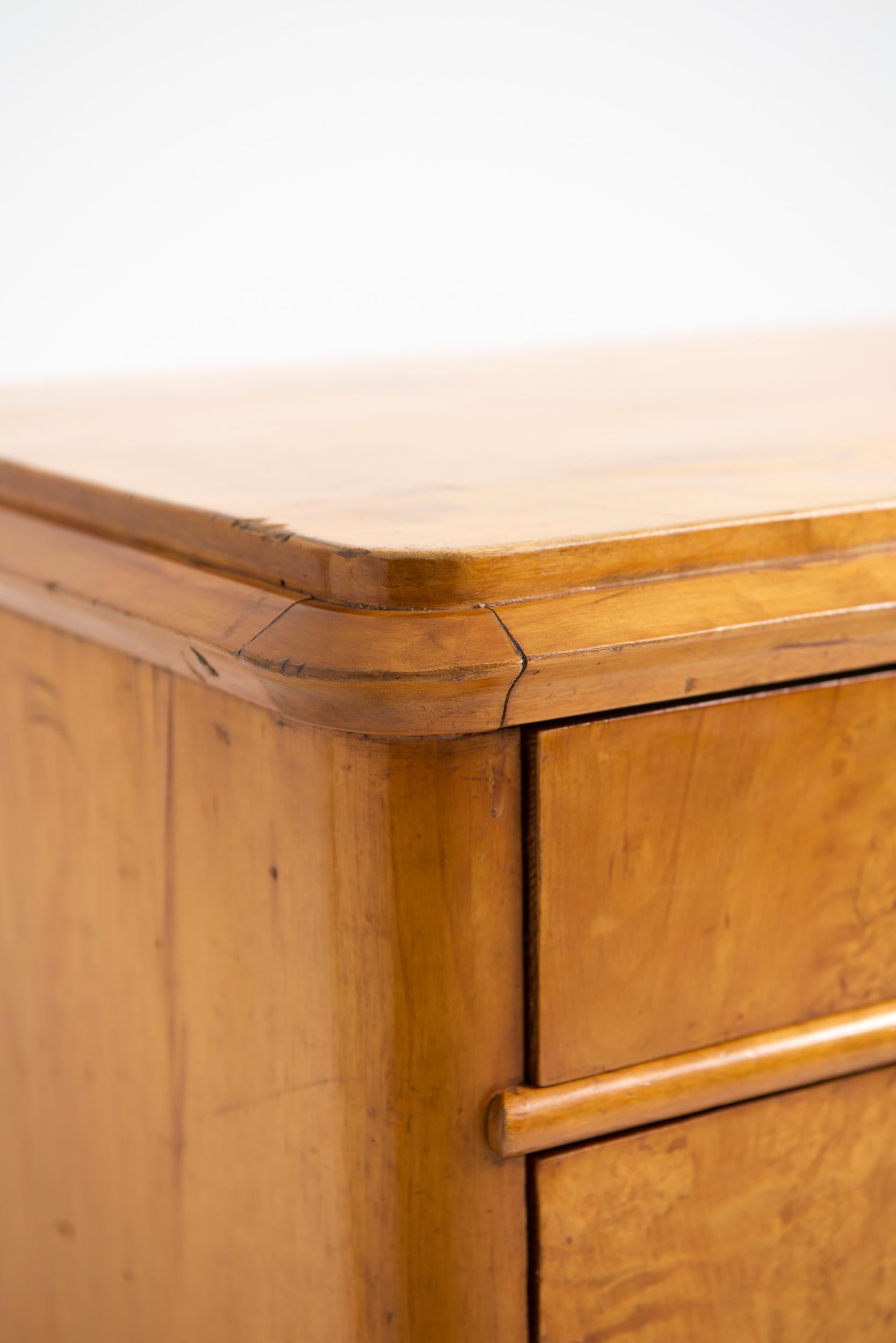 Swedish Birch Chest of Drawers For Sale 1
