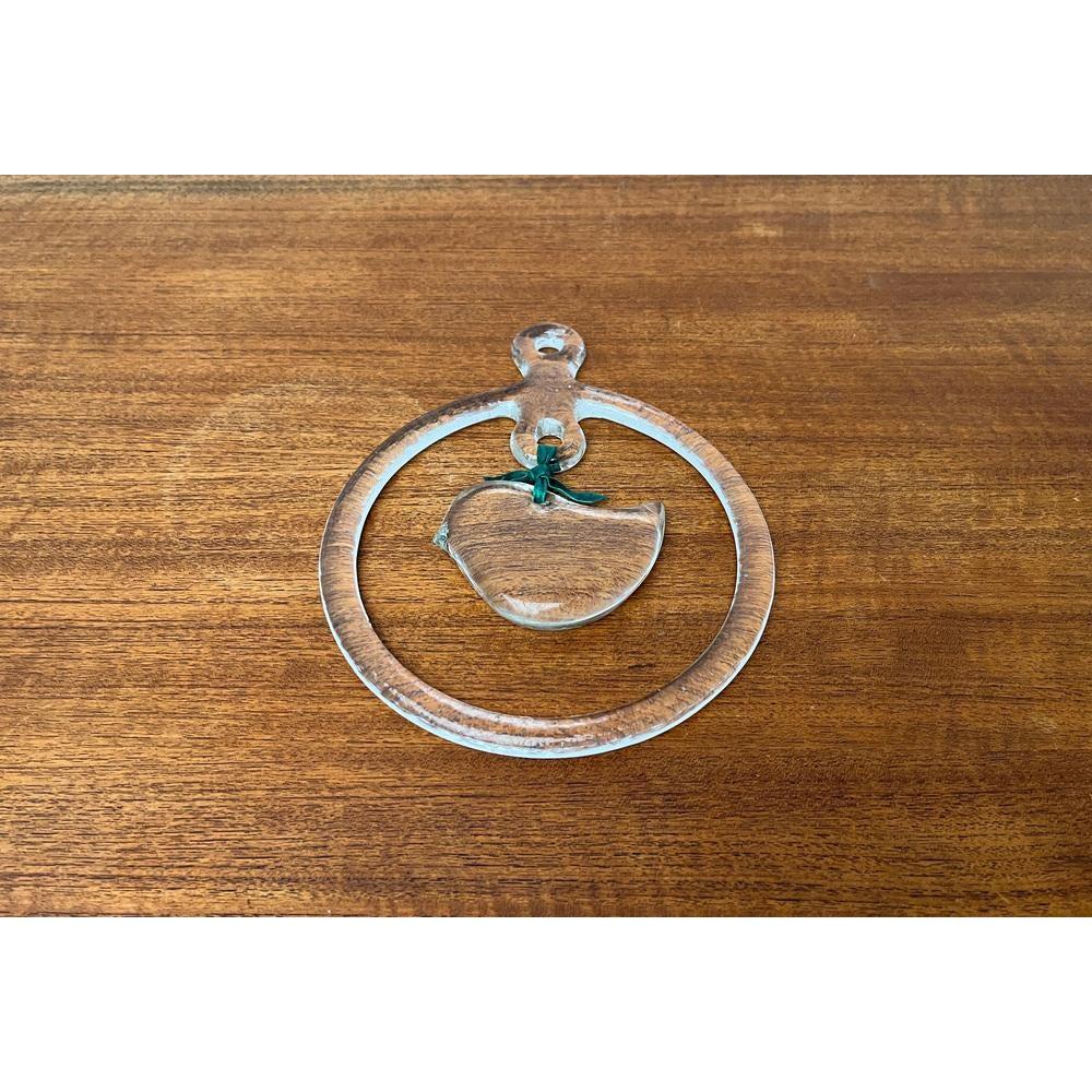 Oiseau suédois décoration de fenêtre en verre de Kosta Boda, 1970, en très bonnes conditions Conçu 1970 à 1979 preuve officielle de l'authenticité tels que les catalogues vintage, les enregistrements de concepteur.
 
Informations complémentaires