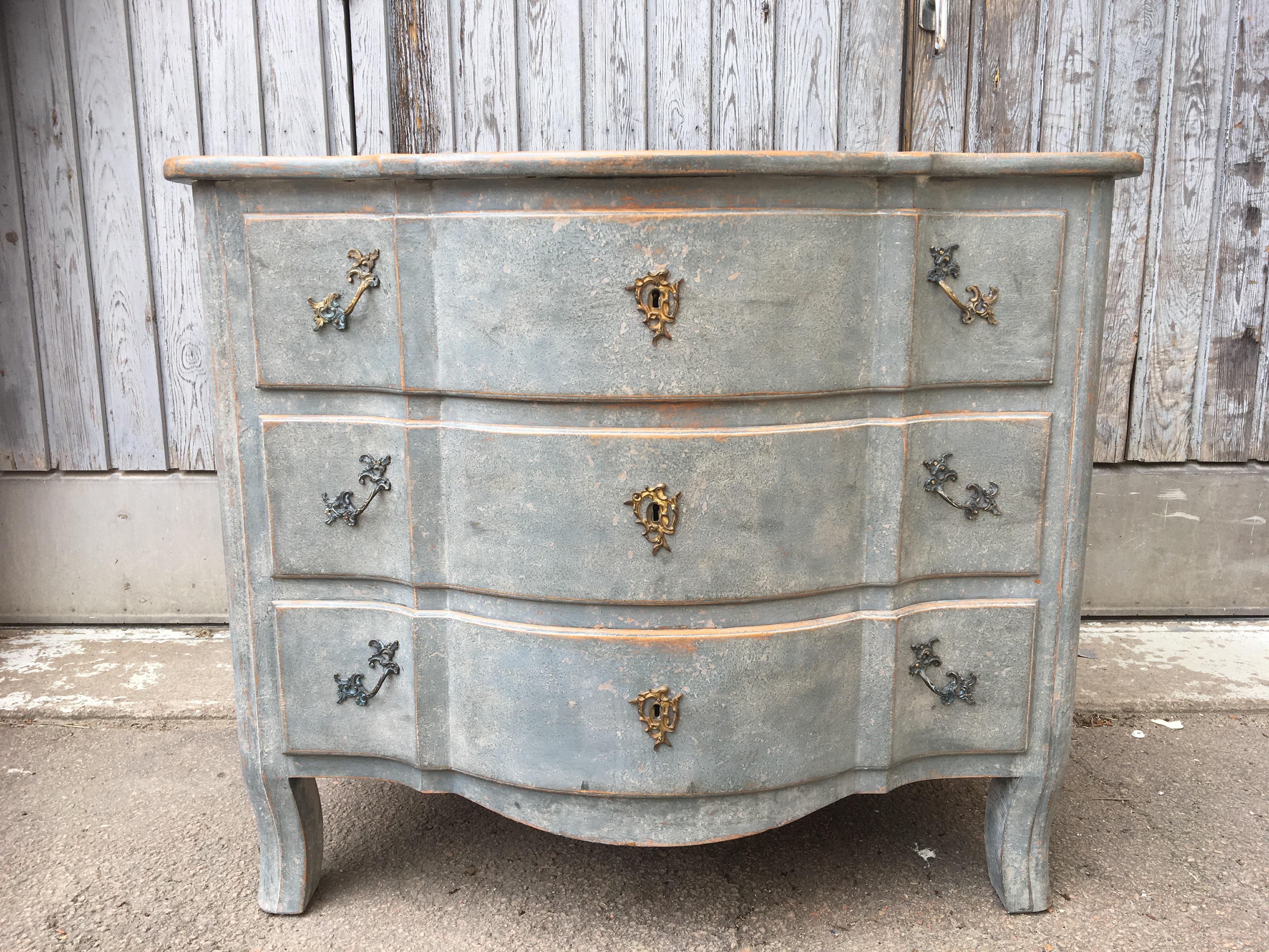 Swedish Blue Painted 19th Century Chest of Drawers 1