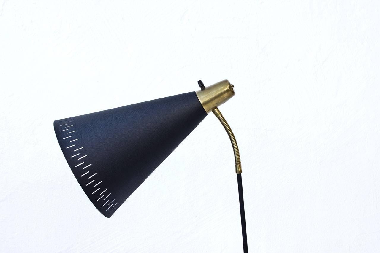 Swedish Brass and Metal Floor Lamp by EAE, 1950s In Good Condition In Stockholm, SE