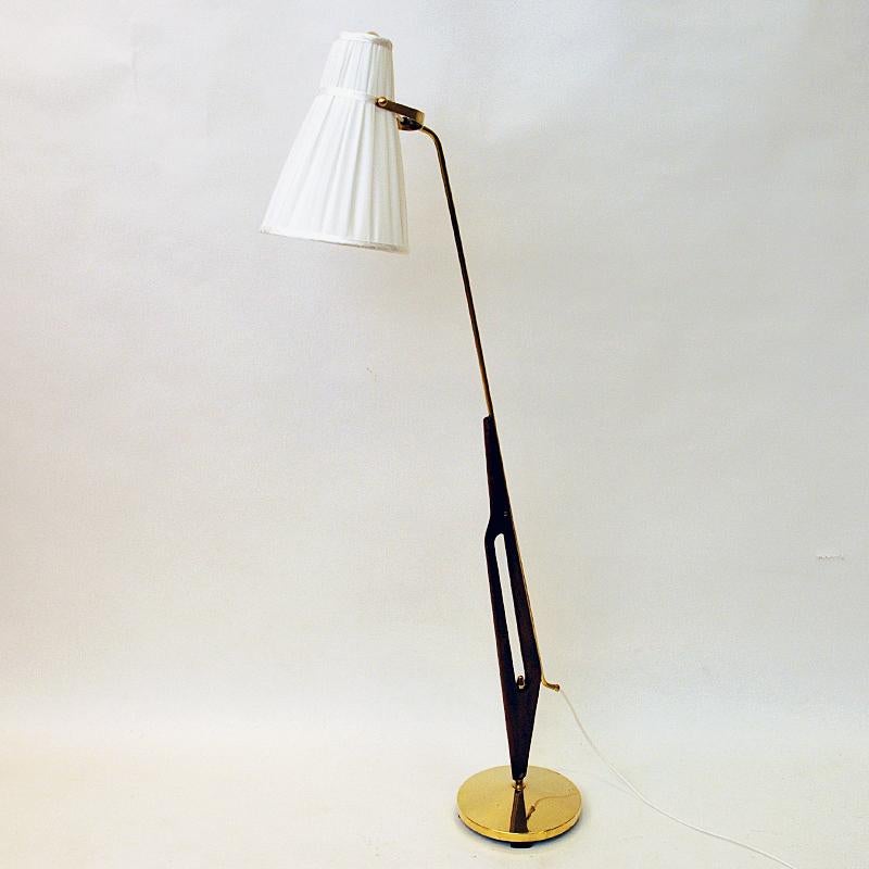 Swedish Brass and Teak Floor Lamp by Hans Bergström for ASEA, 1950s For Sale 1