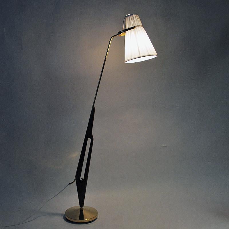 Swedish Brass and Teak Floor Lamp by Hans Bergström for ASEA, 1950s For Sale 2