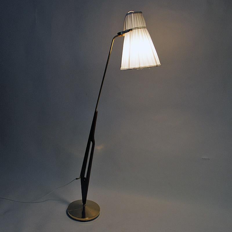 Swedish Brass and Teak Floor Lamp by Hans Bergström for ASEA, 1950s For Sale 3