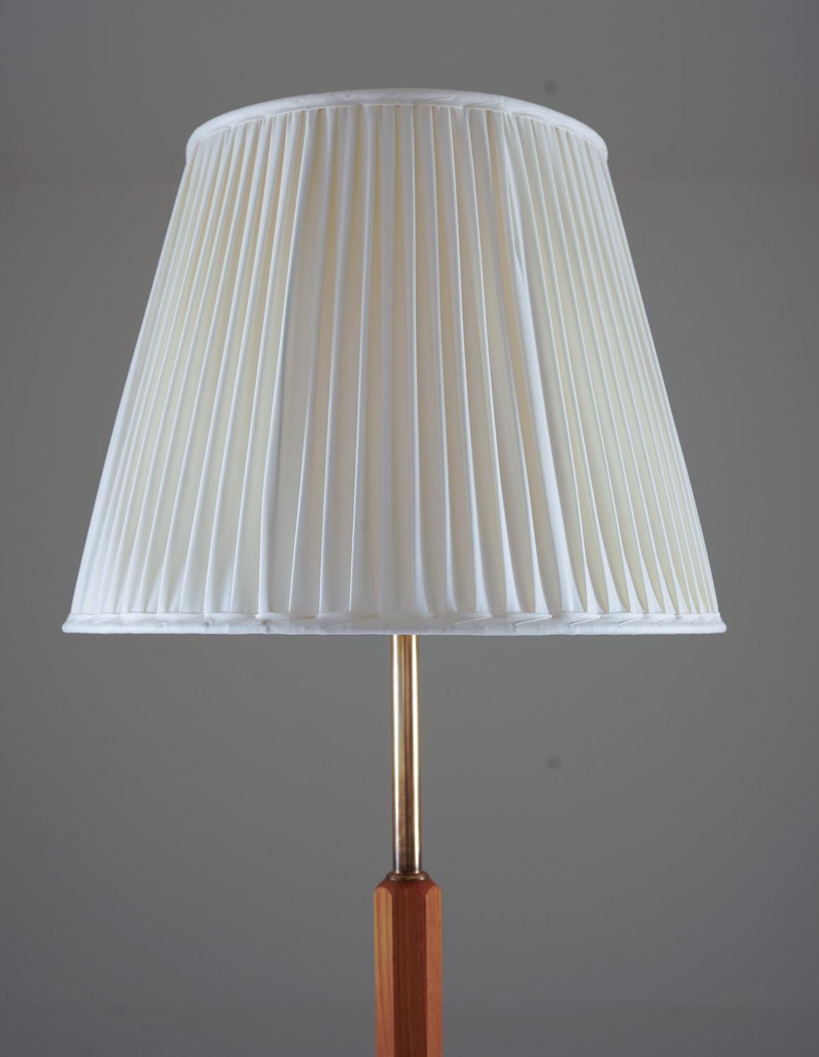 Scandinavian Modern Swedish Brass and Wood Floor Lamp by Boréns For Sale