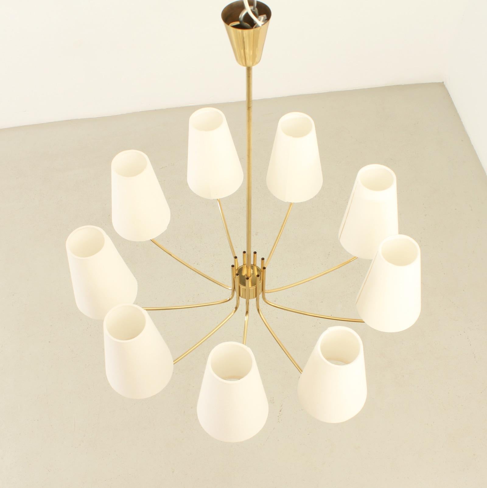 Swedish Brass Chandelier with Nine Arms, 1940's en venta 6