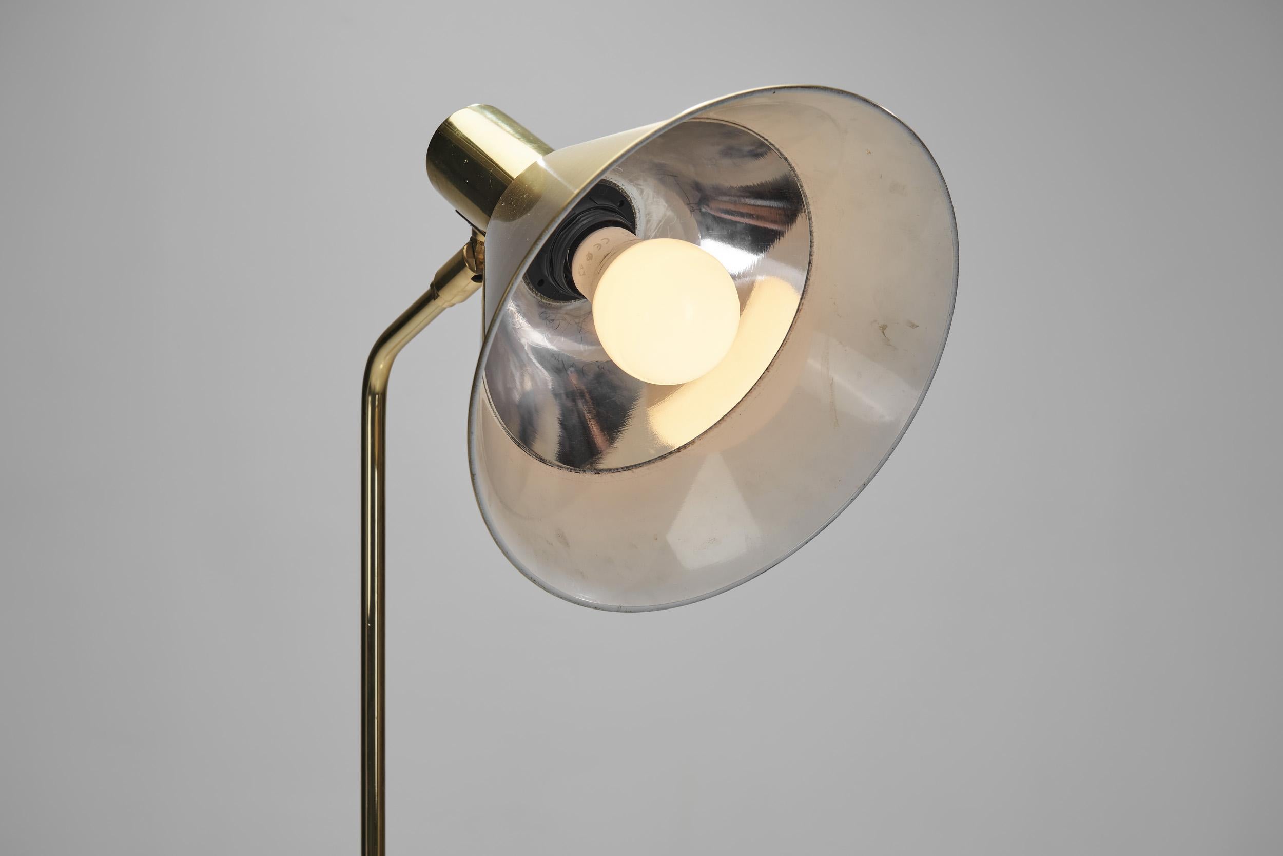 Swedish Brass Floor Lamp by Öia Belysning, Sweden, circa 1960s For Sale 2