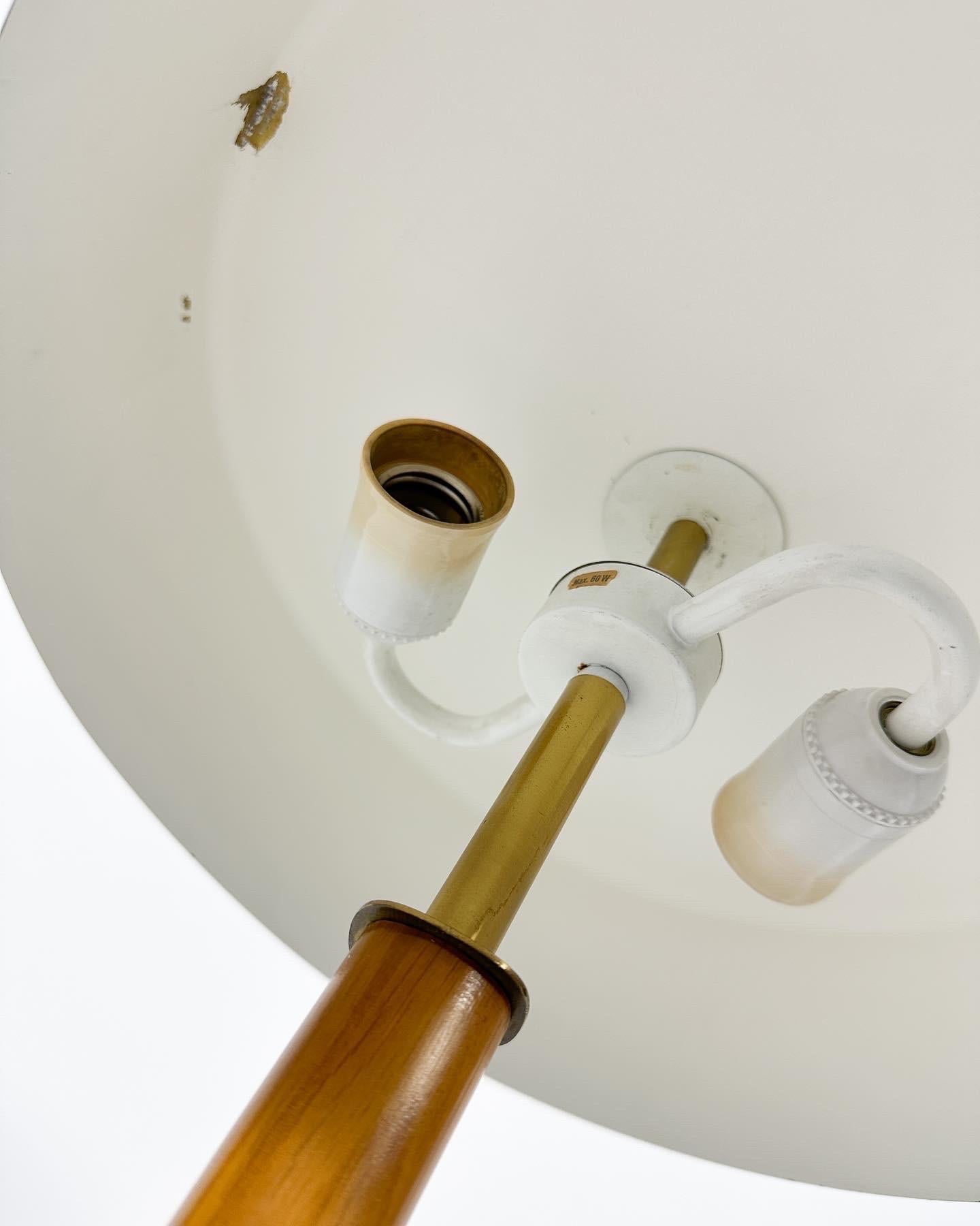 Milieu du XXe siècle Lampe de bureau suédoise en laiton Borens Boras Suède, années 1960 en vente
