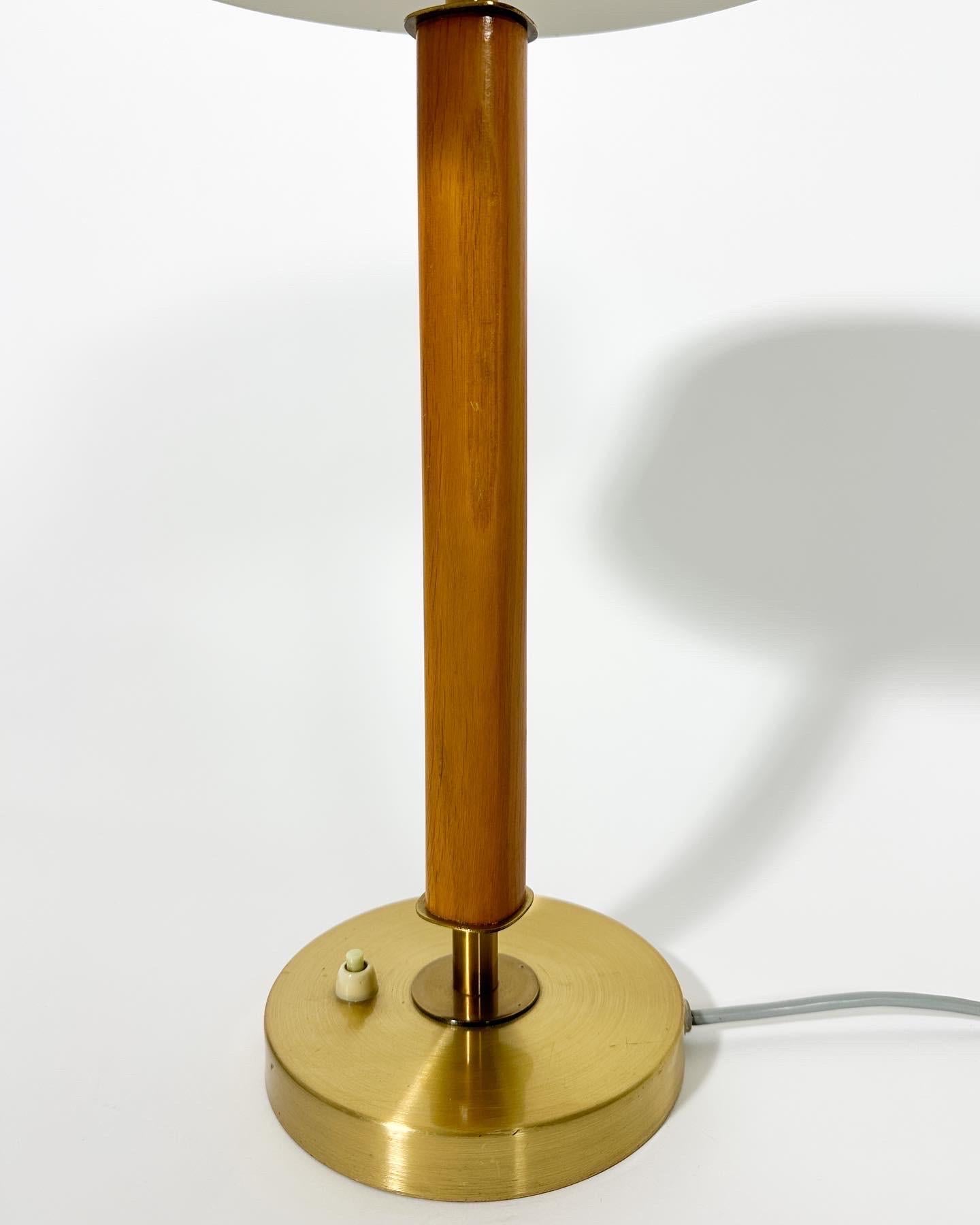 Swedish Brass Table Lamp Borens Boras Sweden 1960s For Sale 2