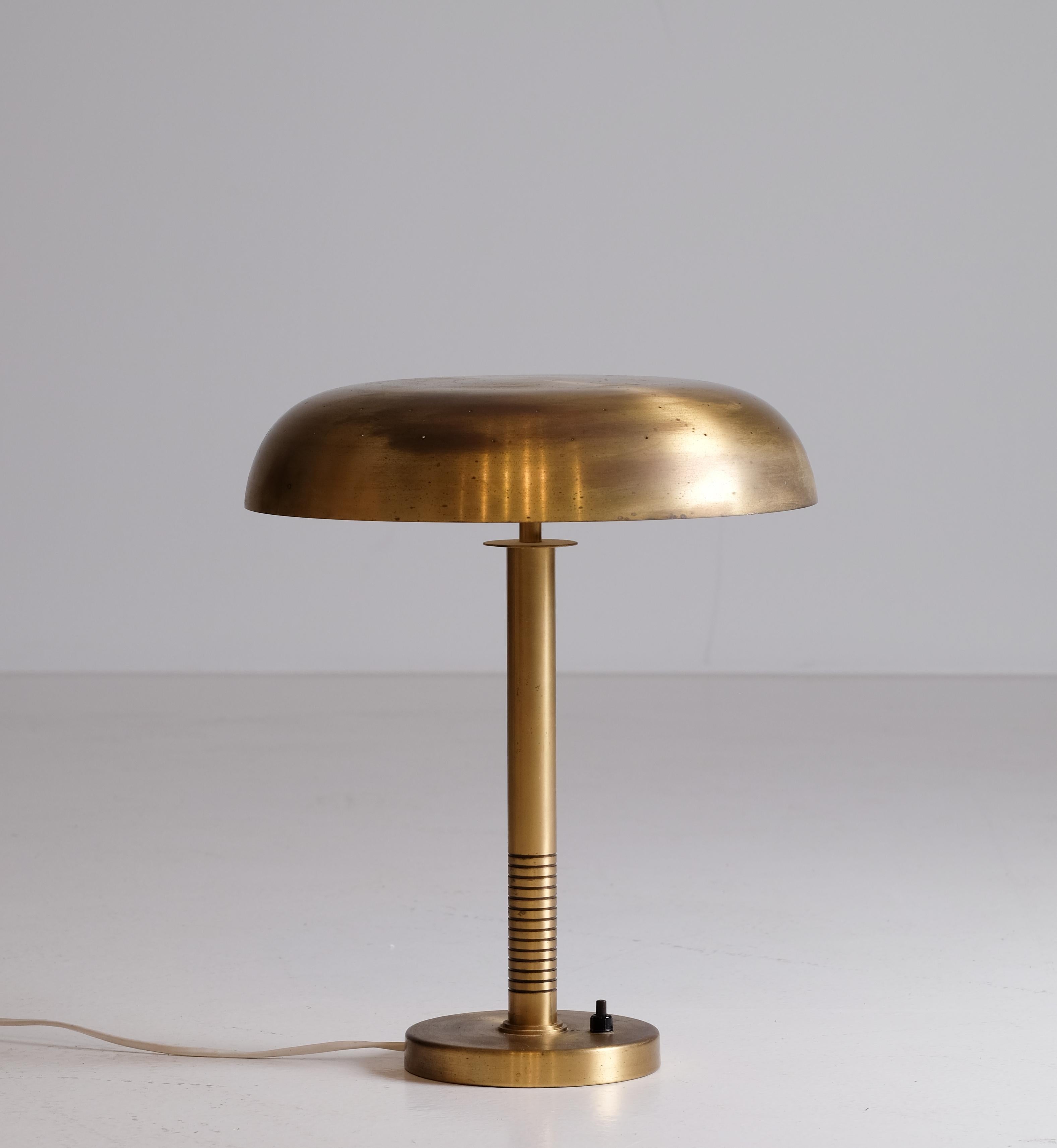 Mid-20th Century Swedish Brass Table Lamp by Boréns, 1950s For Sale