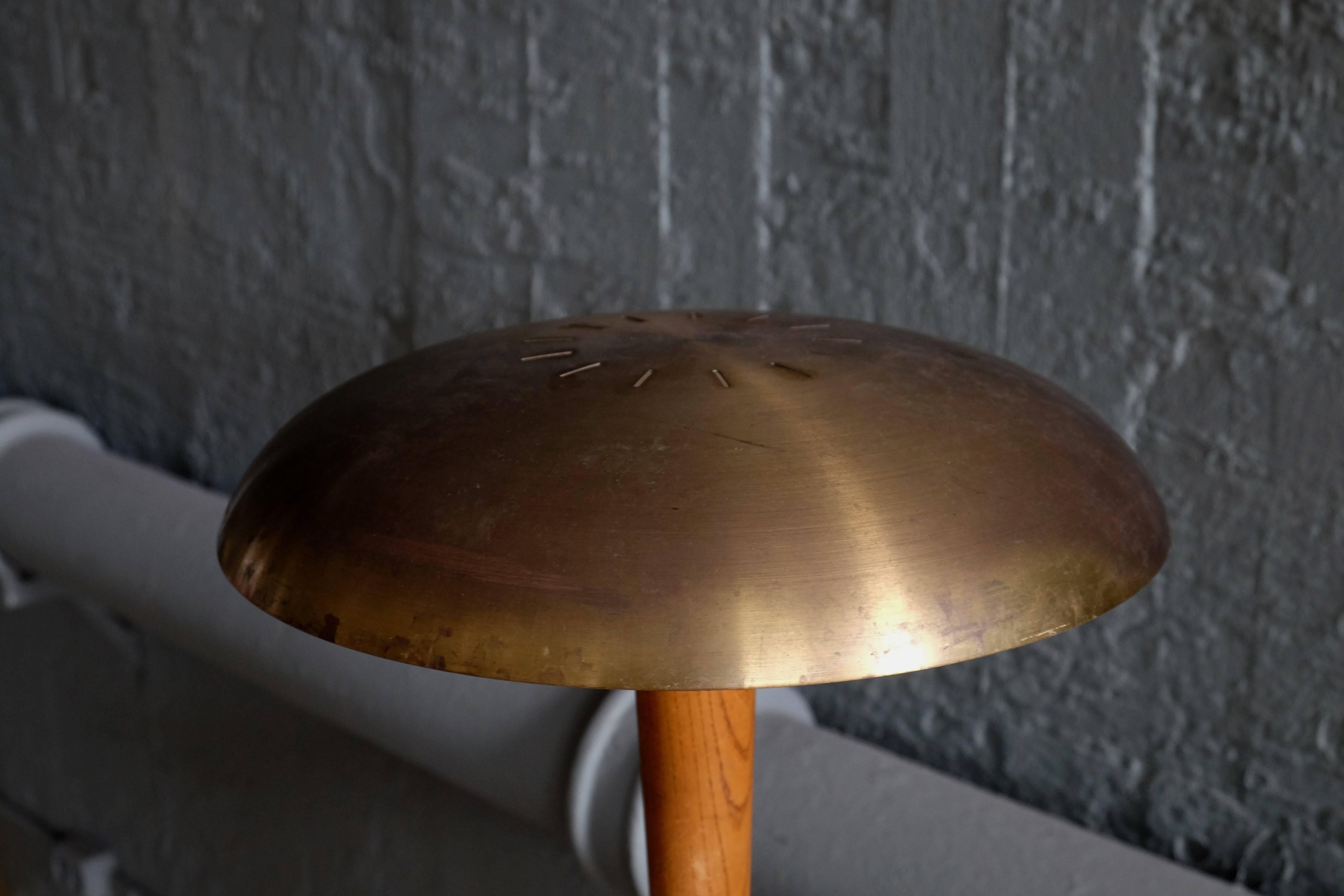 Swedish Brass Table Lamp by Boréns, 1950s In Excellent Condition In Stockholm, SE