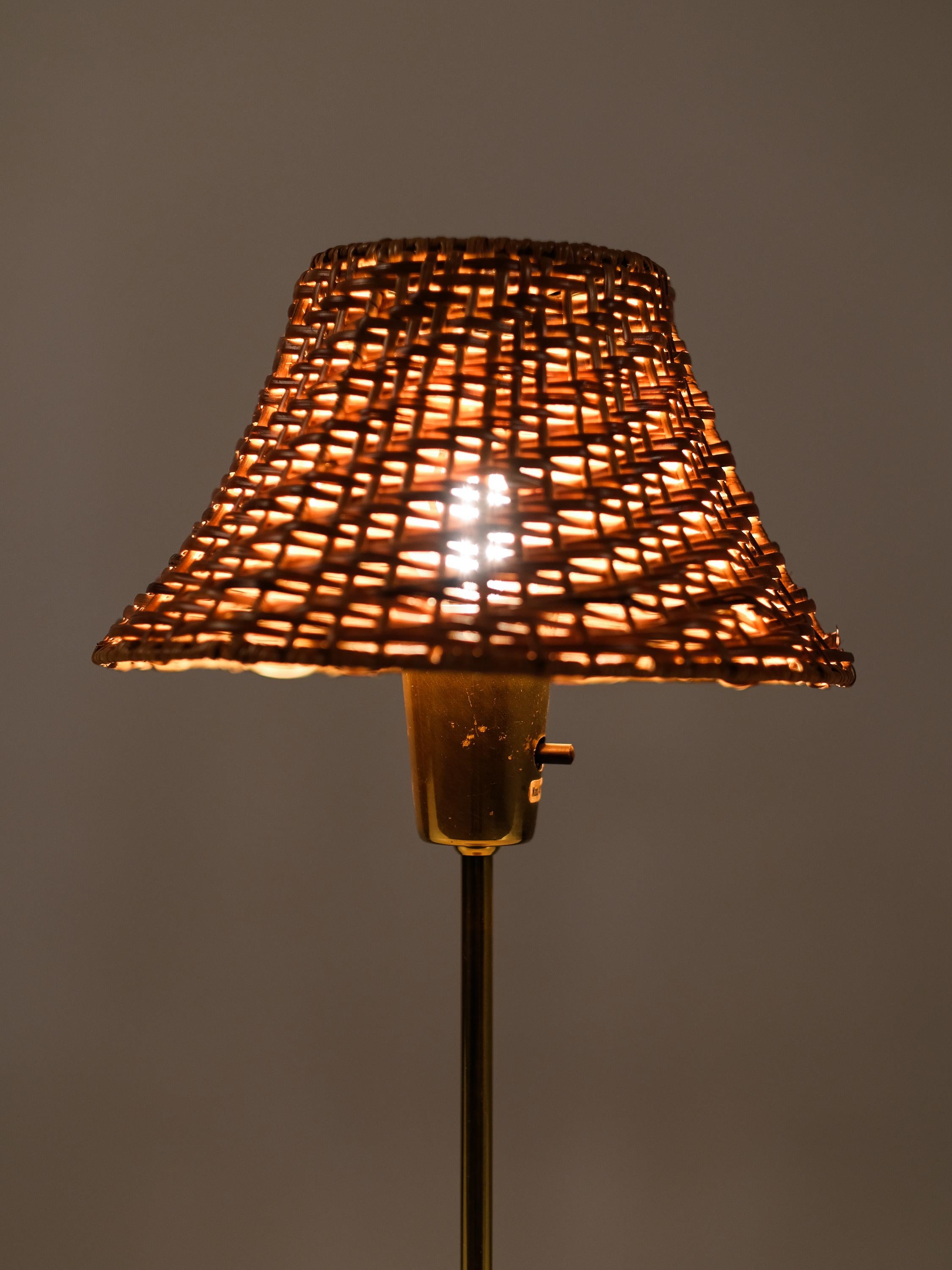 Swedish Brass Table Lamp with Rattan Shade by EWÅ Värnamo, 1960s For Sale 8