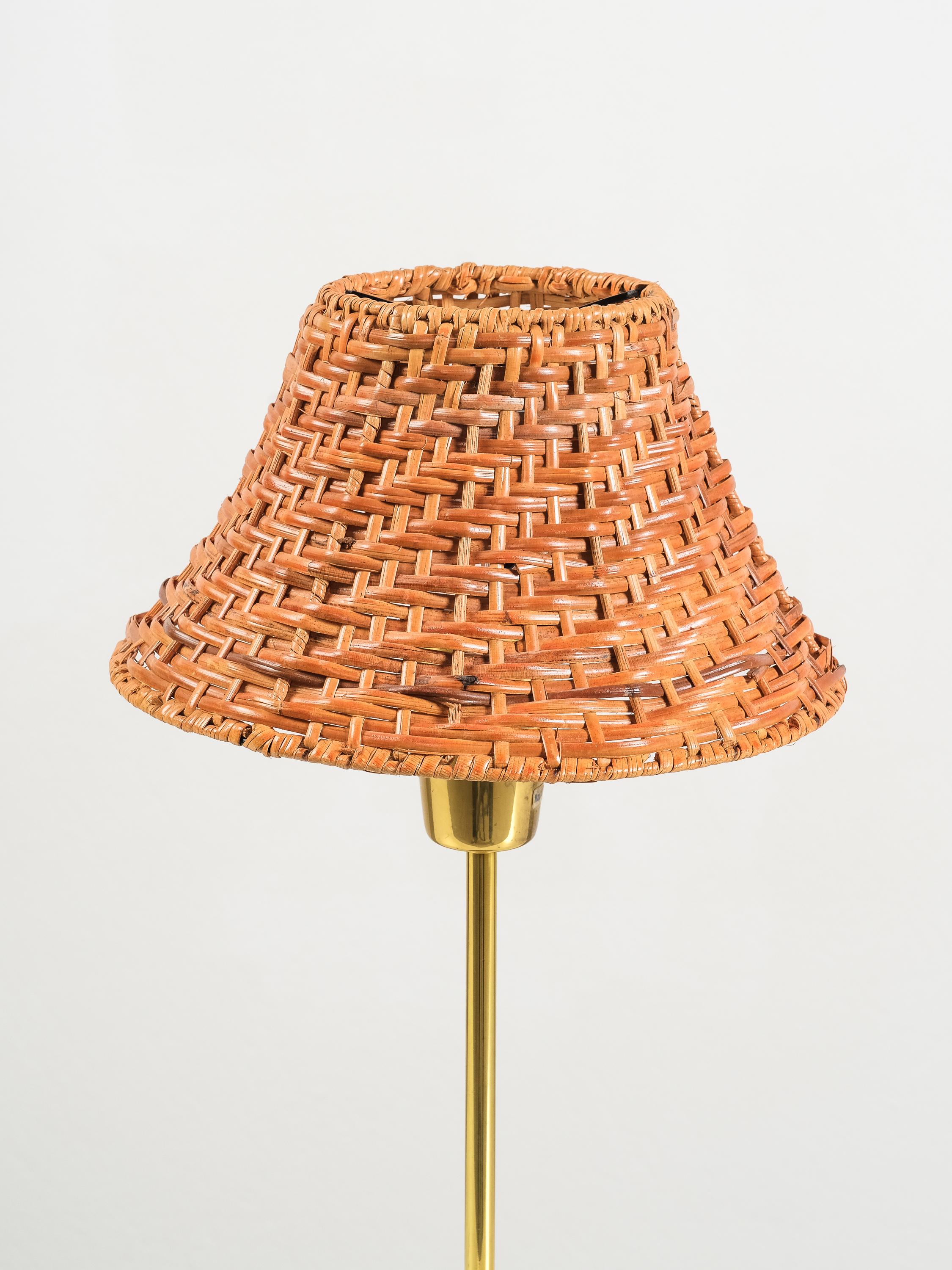 Swedish Brass Table Lamp with Rattan Shade by EWÅ Värnamo, 1960s For Sale 1