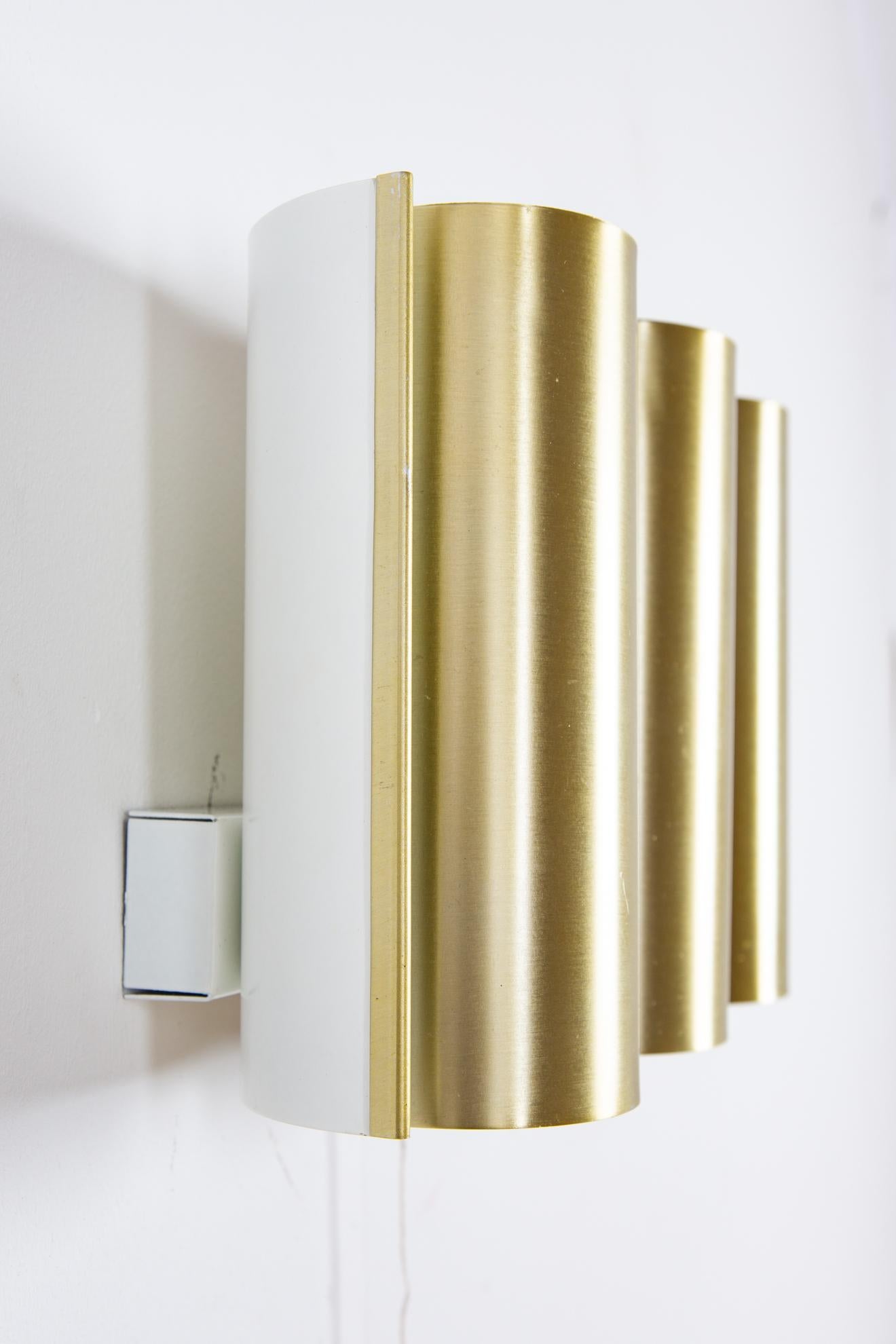 Swedish Brass Wall Lamp in the Style of RAAK In Good Condition For Sale In LA Arnhem, NL