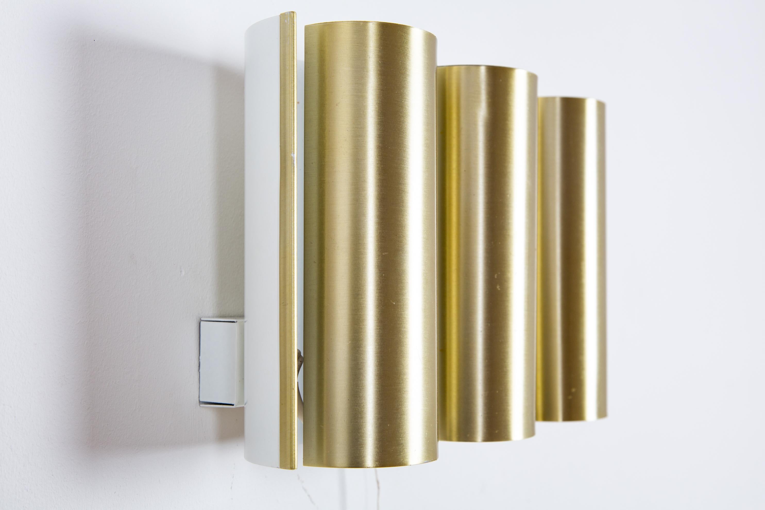 Swedish Brass Wall Lamp in the Style of RAAK For Sale 2