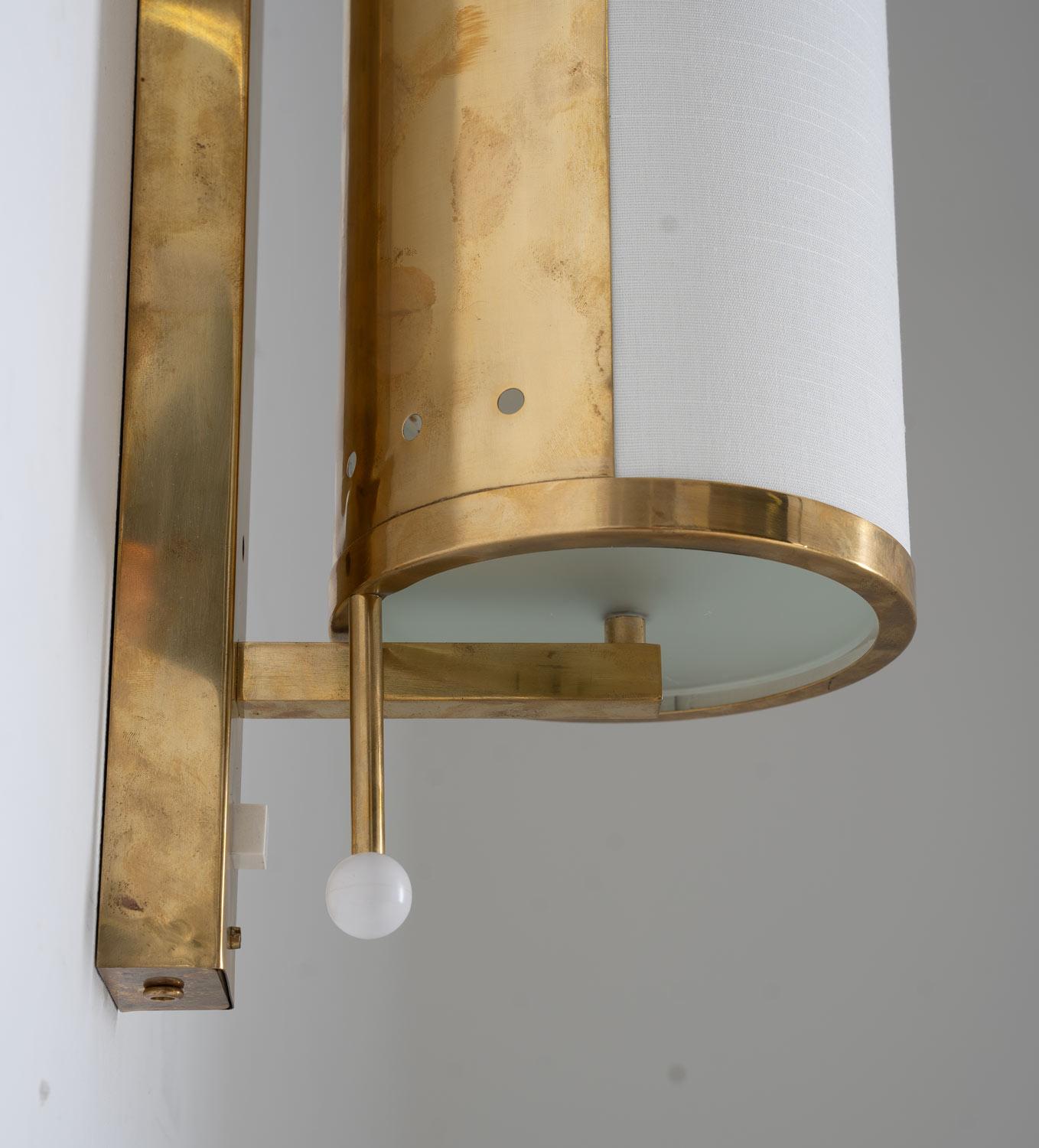 Scandinavo moderno Lampade da parete in ottone svedese di Boréns in vendita