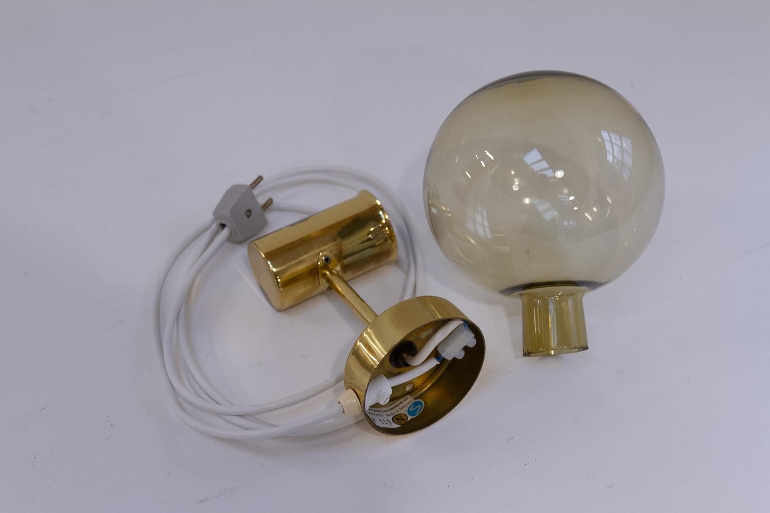 Aplique sueco de latón de Hans-Agne Jakobsson V-149, década de 1960. en venta 11