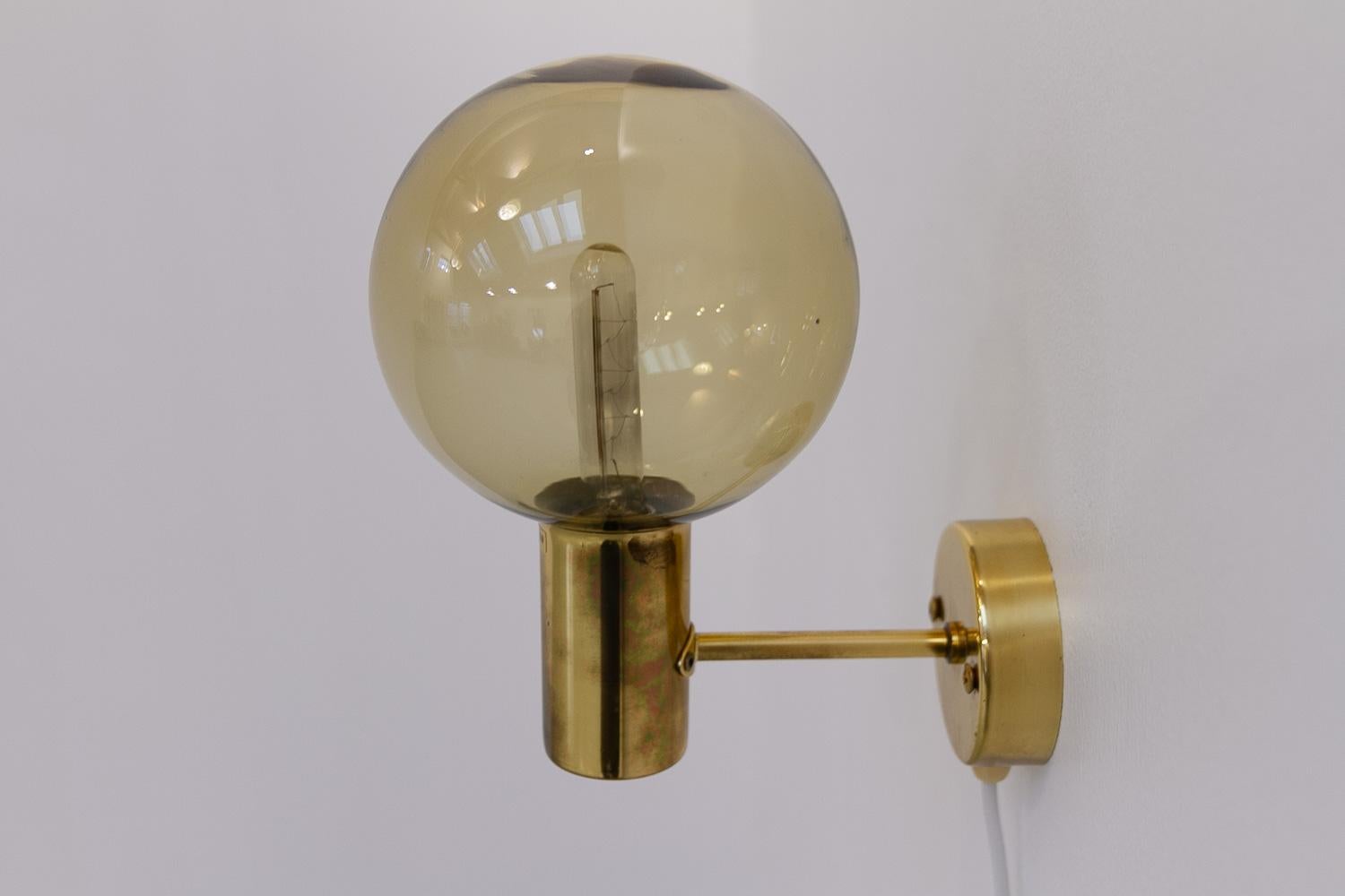 Aplique sueco de latón de Hans-Agne Jakobsson V-149, década de 1960. en Bueno estado para la venta en Asaa, DK