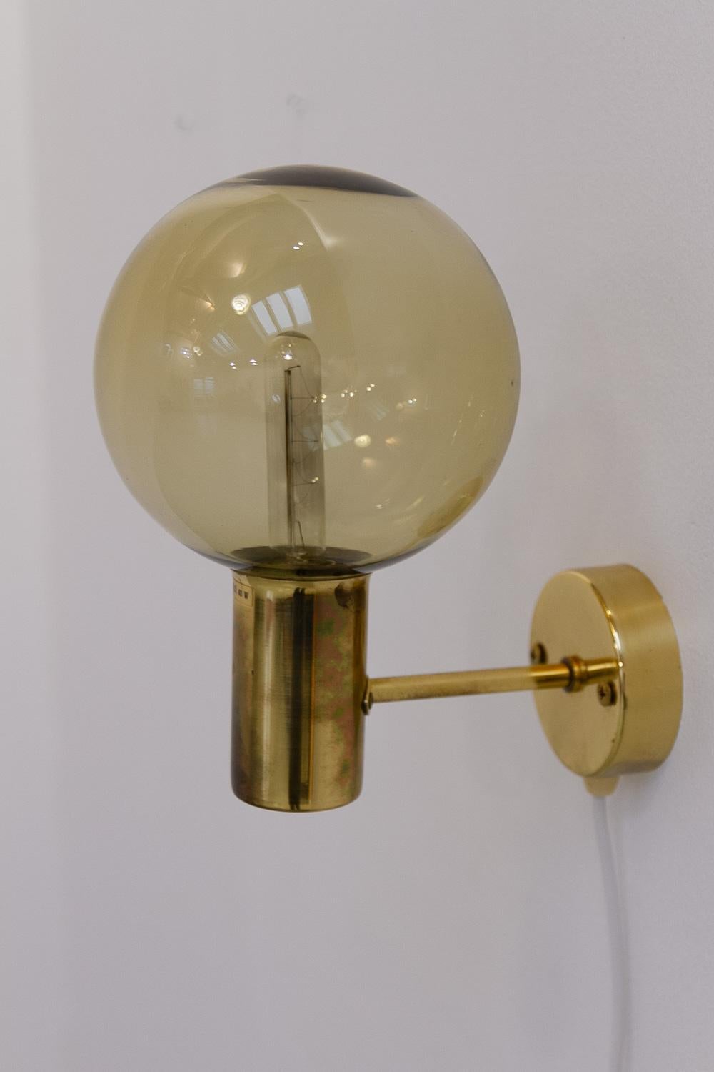 Aplique sueco de latón de Hans-Agne Jakobsson V-149, década de 1960. en venta 1