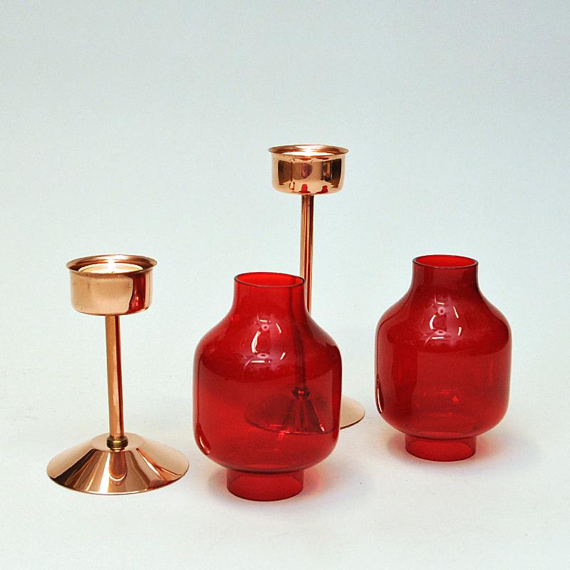 Swedish Bronze Candle Holder Pair with Red Glassdomes by Gnosjö Konstmide 1960s In Good Condition For Sale In Stockholm, SE