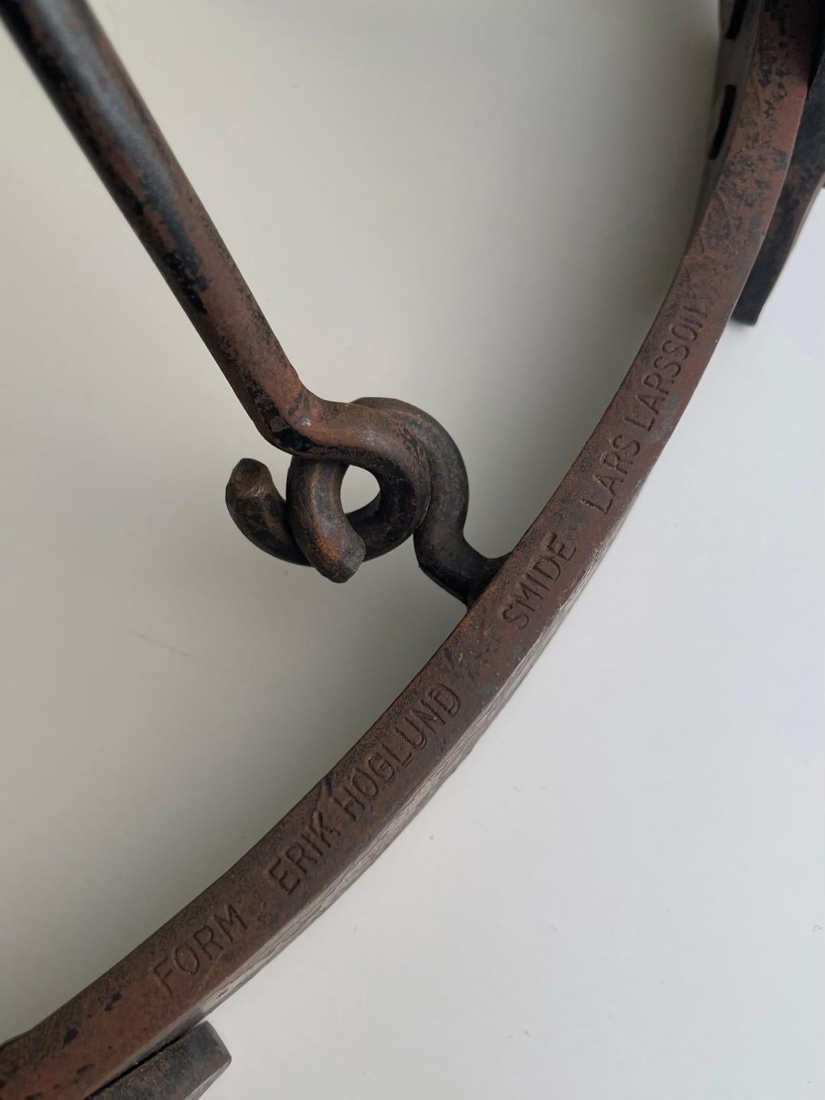 Swedish Brutalist 1970s Sport Cabin Chandelier in Wrought Iron by Erik Höglund im Angebot 6