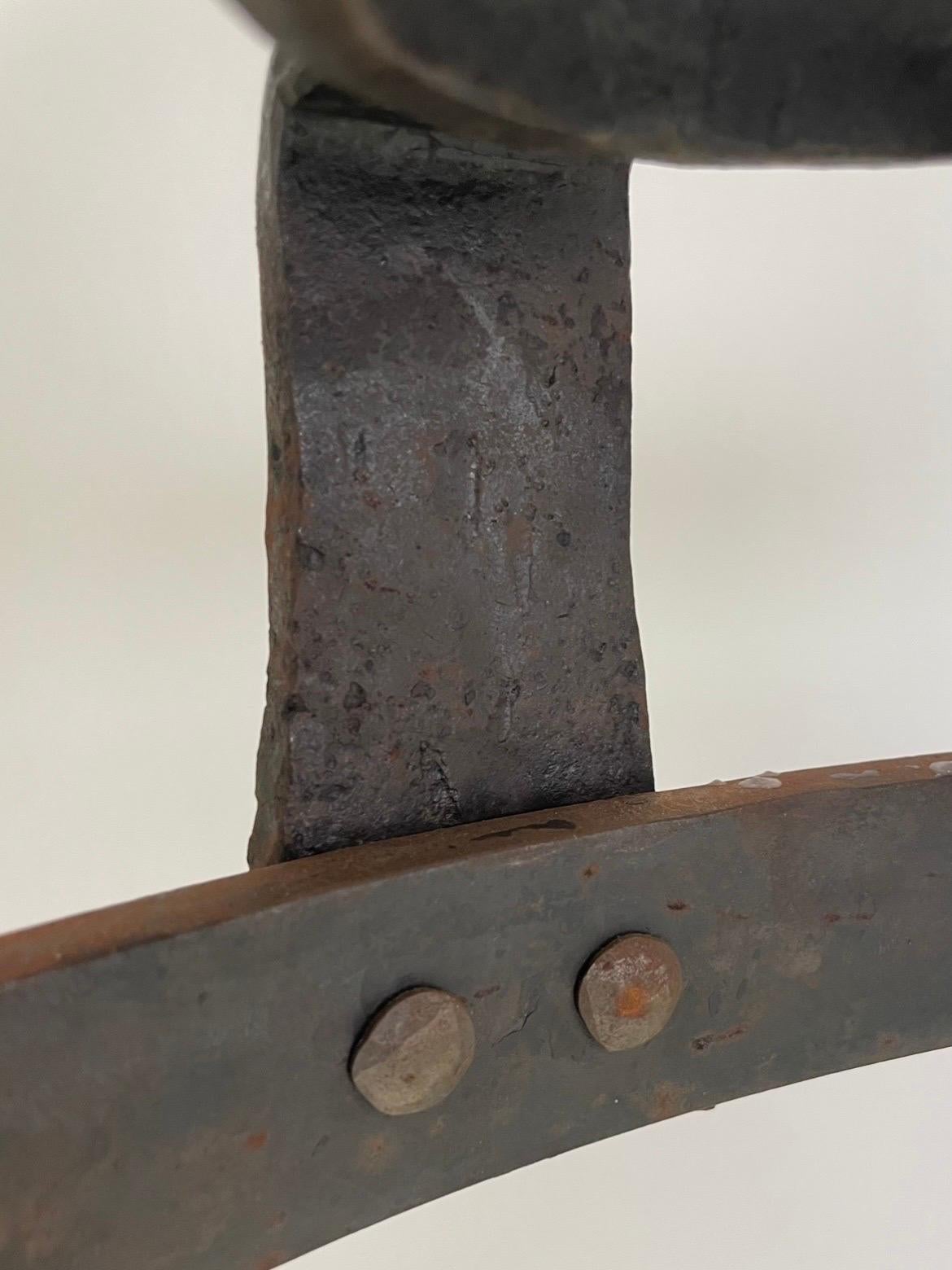 Swedish Brutalist 1970s Sport Cabin Chandelier in Wrought Iron by Erik Höglund im Angebot 10